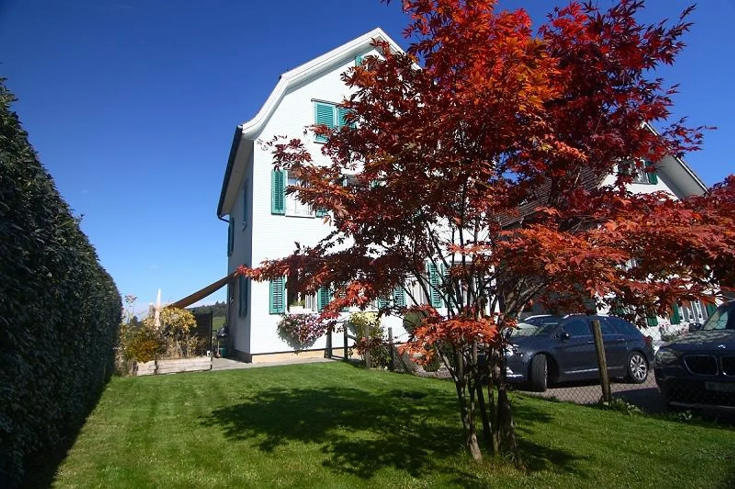 Geräumiges Einfamilienhaus mit Aussicht - Foto 3 von 18