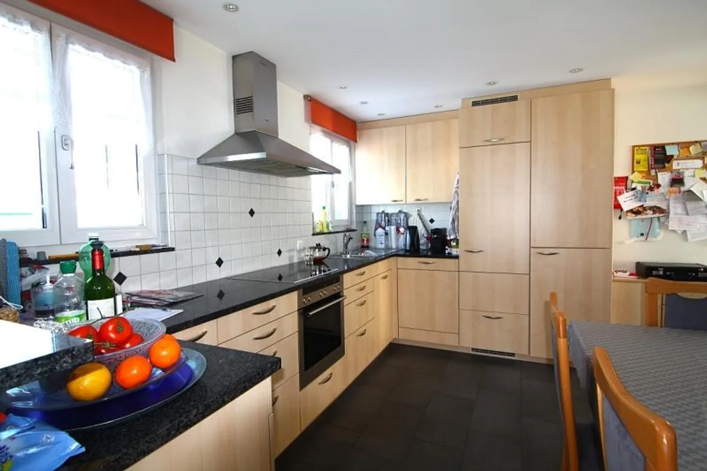 Geräumiges Einfamilienhaus mit Aussicht - Foto 7 von 18