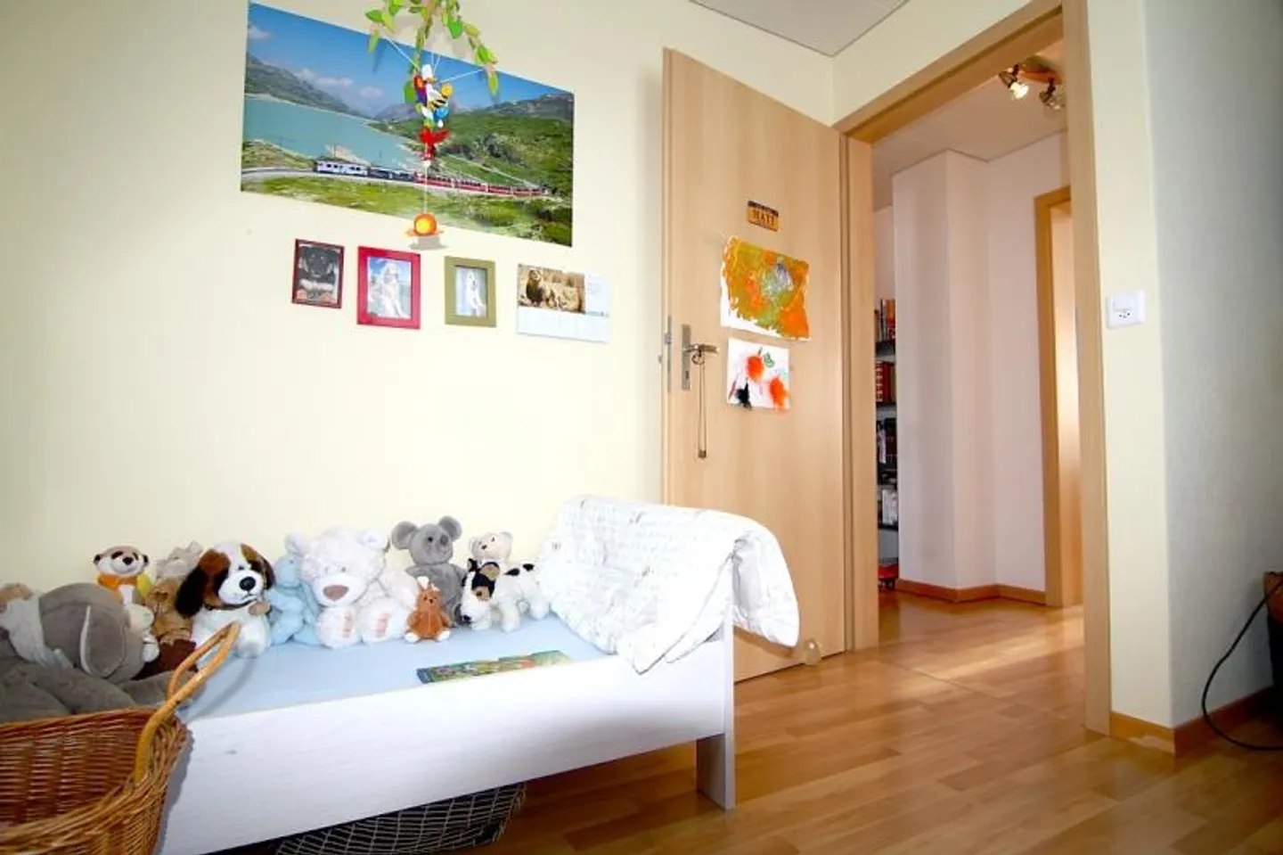 Geräumiges Einfamilienhaus mit Aussicht - Foto 12 von 18