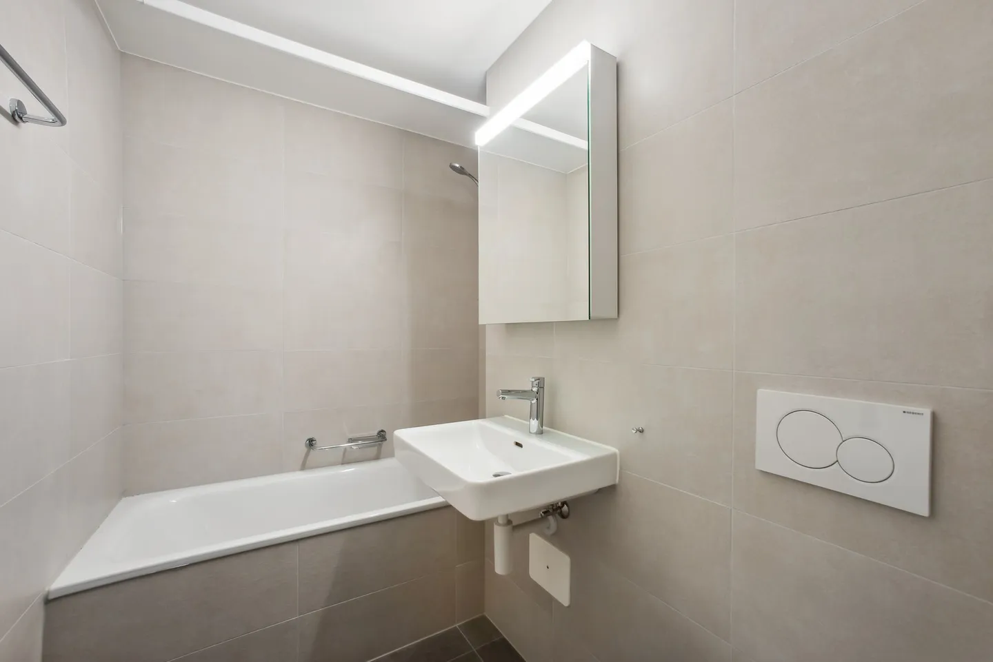 Minergie-Gebäude | Renovierte Wohnung mit KOSTENLOSER Kaution - Foto 5 von 9