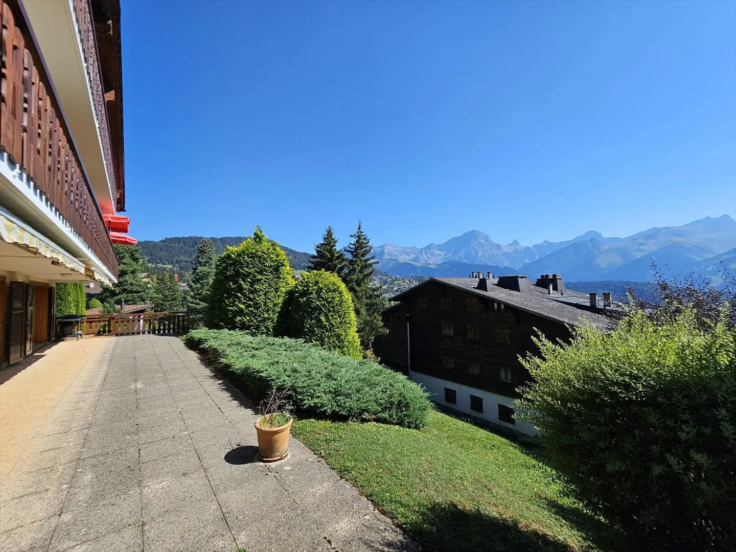 «Grosszügige 6.5-Zimmer-Wohnung mit grosser Terrasse» - Foto 4 von 13