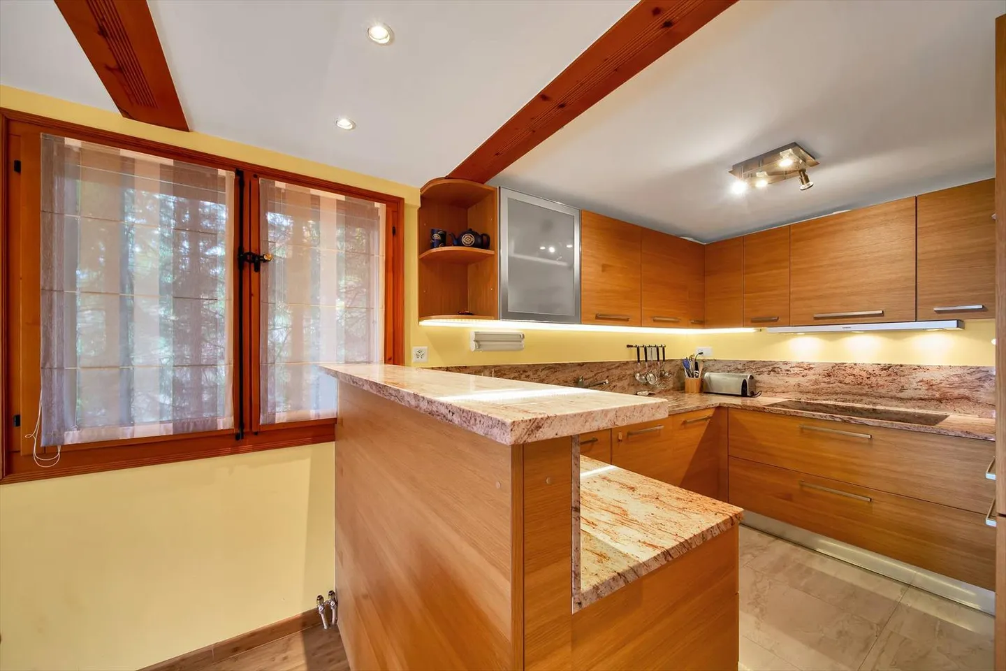 «Grosszügige 6.5-Zimmer-Wohnung mit grosser Terrasse» - Foto 6 von 13