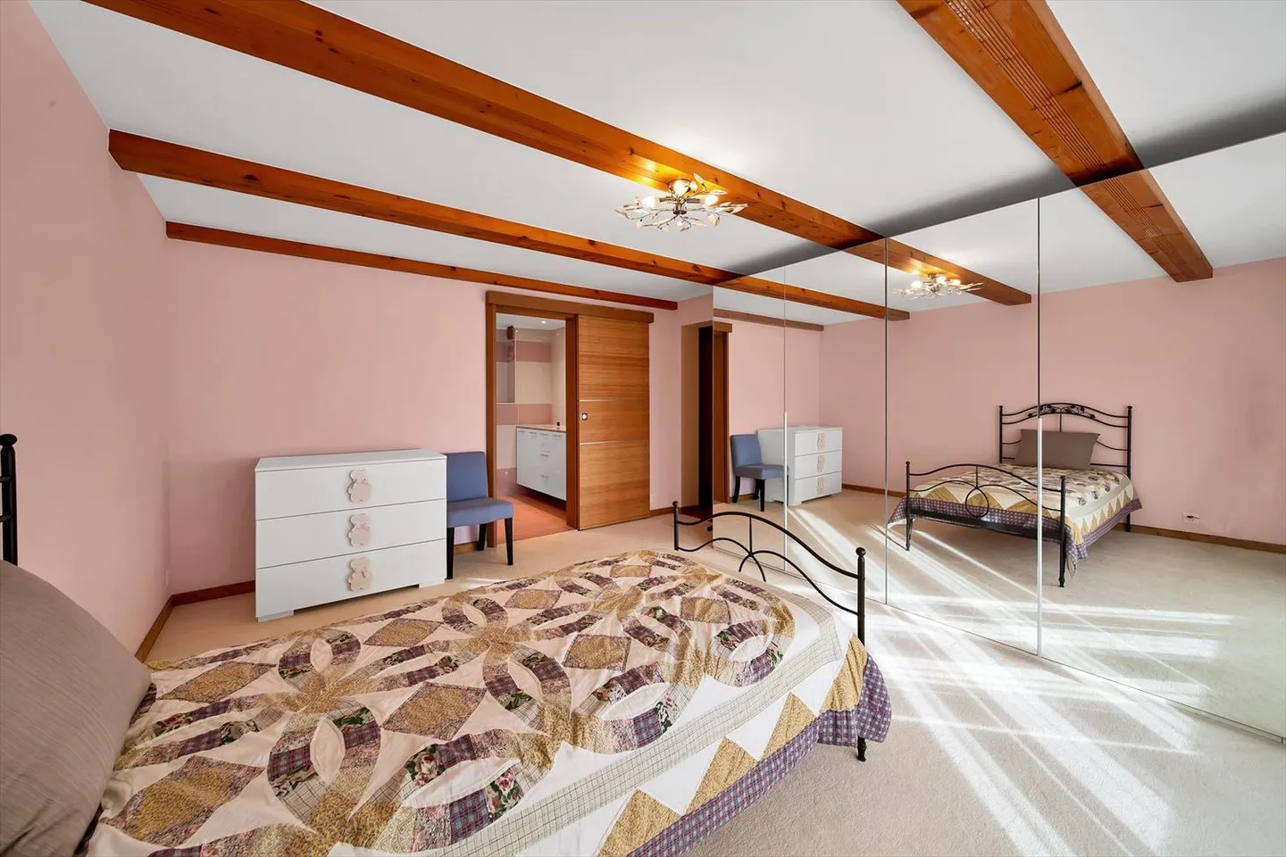 «Grosszügige 6.5-Zimmer-Wohnung mit grosser Terrasse» - Foto 12 von 13