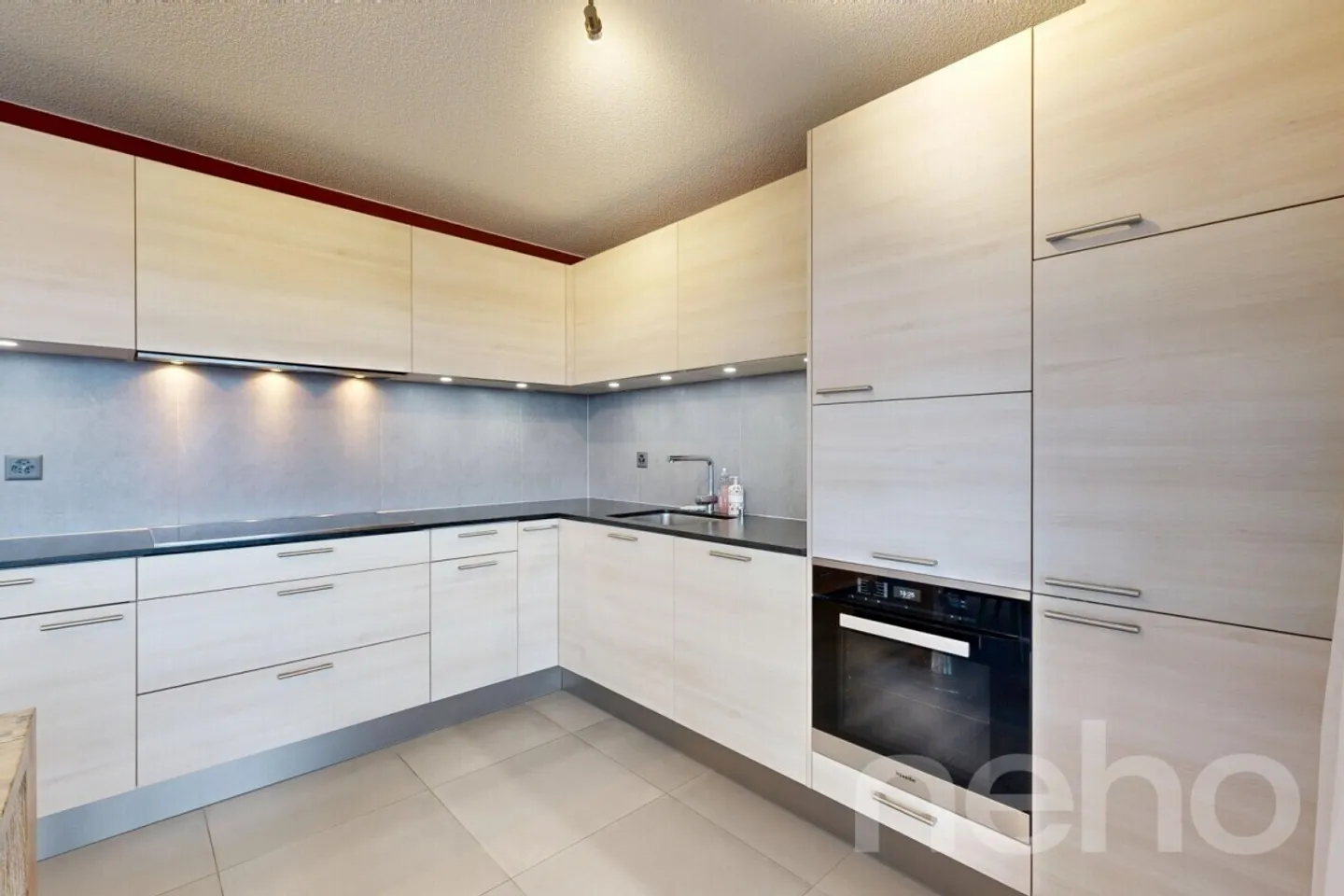 T4 Apartment of 106 m² with mountain view in La Chaux-de-Fonds - Photo 1 of 12
