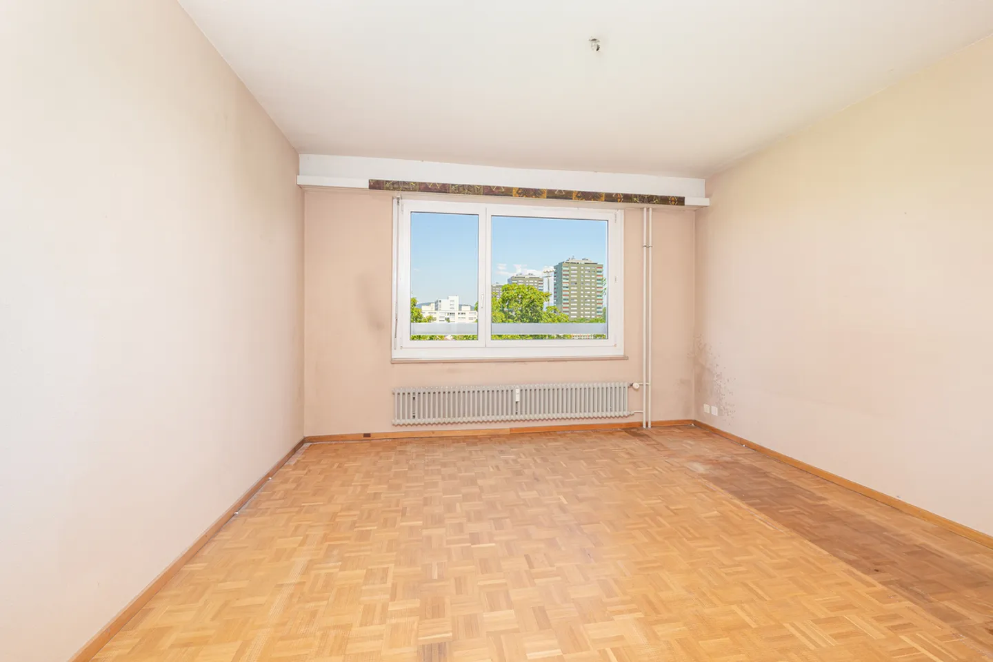 Living close to the city, designing individually - Photo 5 of 13