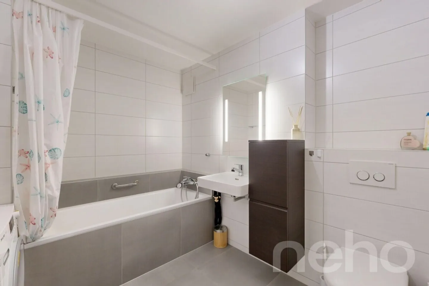 T4 Apartment of 106 m² with mountain view in La Chaux-de-Fonds - Photo 8 of 12