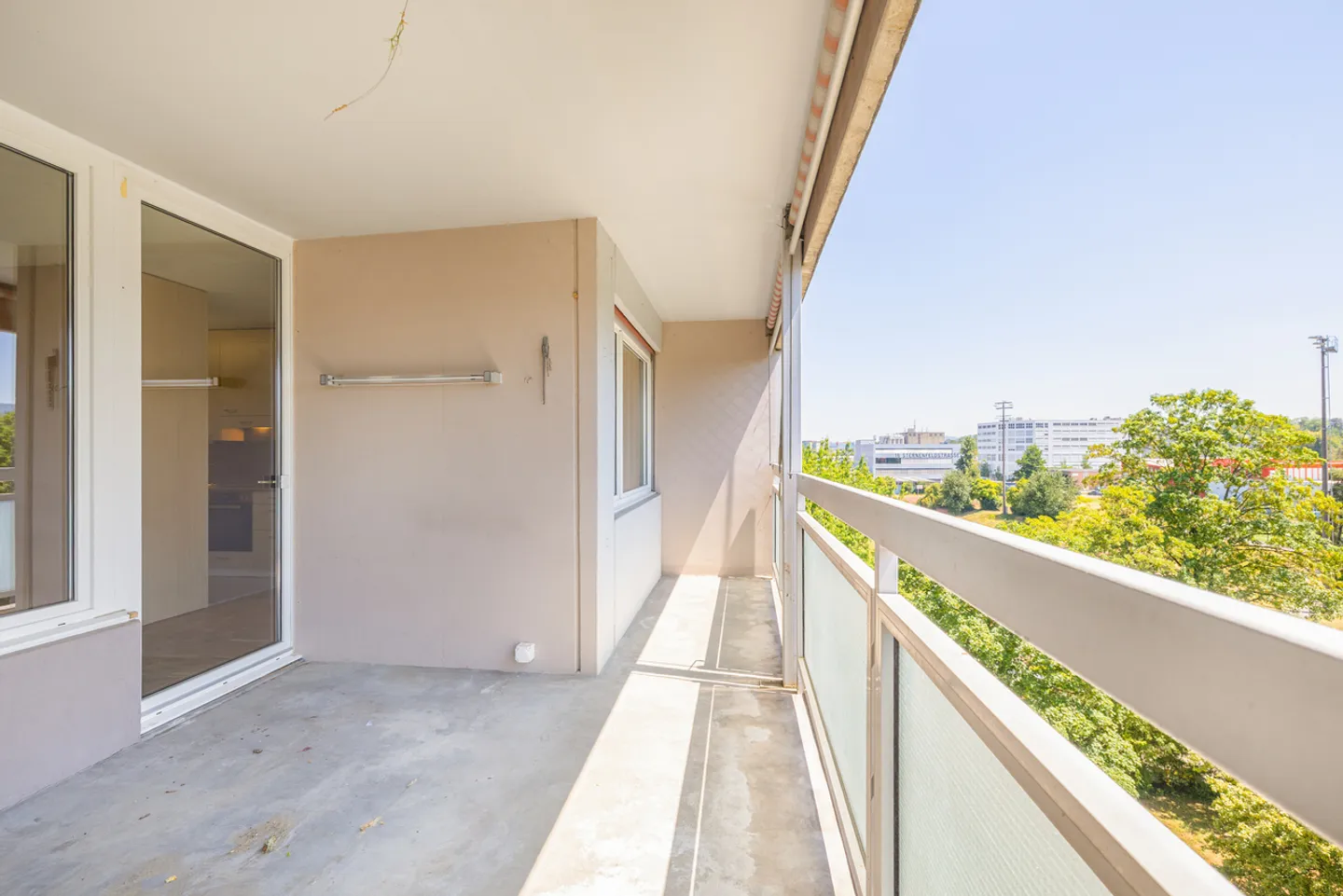 Living close to the city, designing individually - Photo 12 of 13