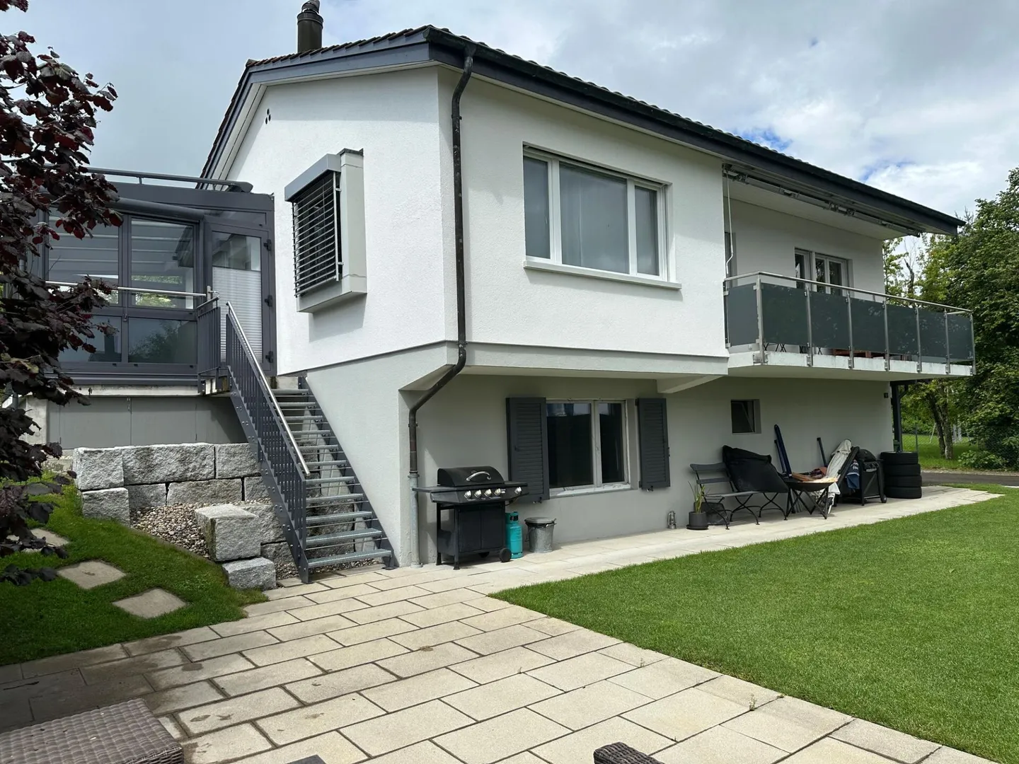 Detached single-family house with a lot of charm... - Photo 1 of 14