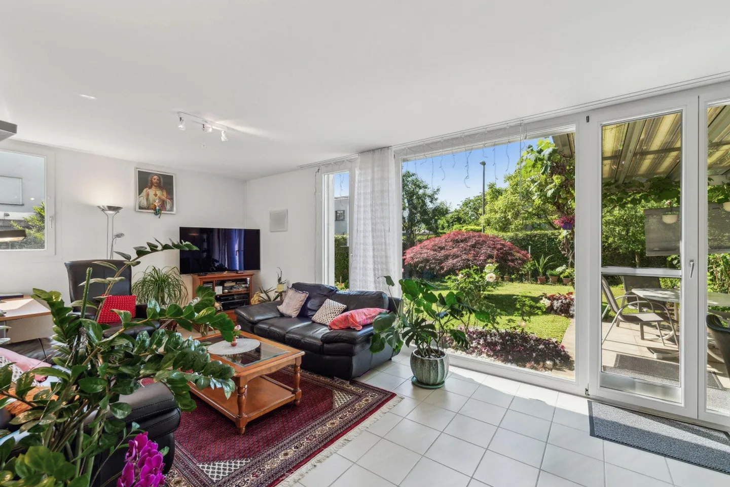 Charming Single-Family Home for Rent - Photo 1 of 11