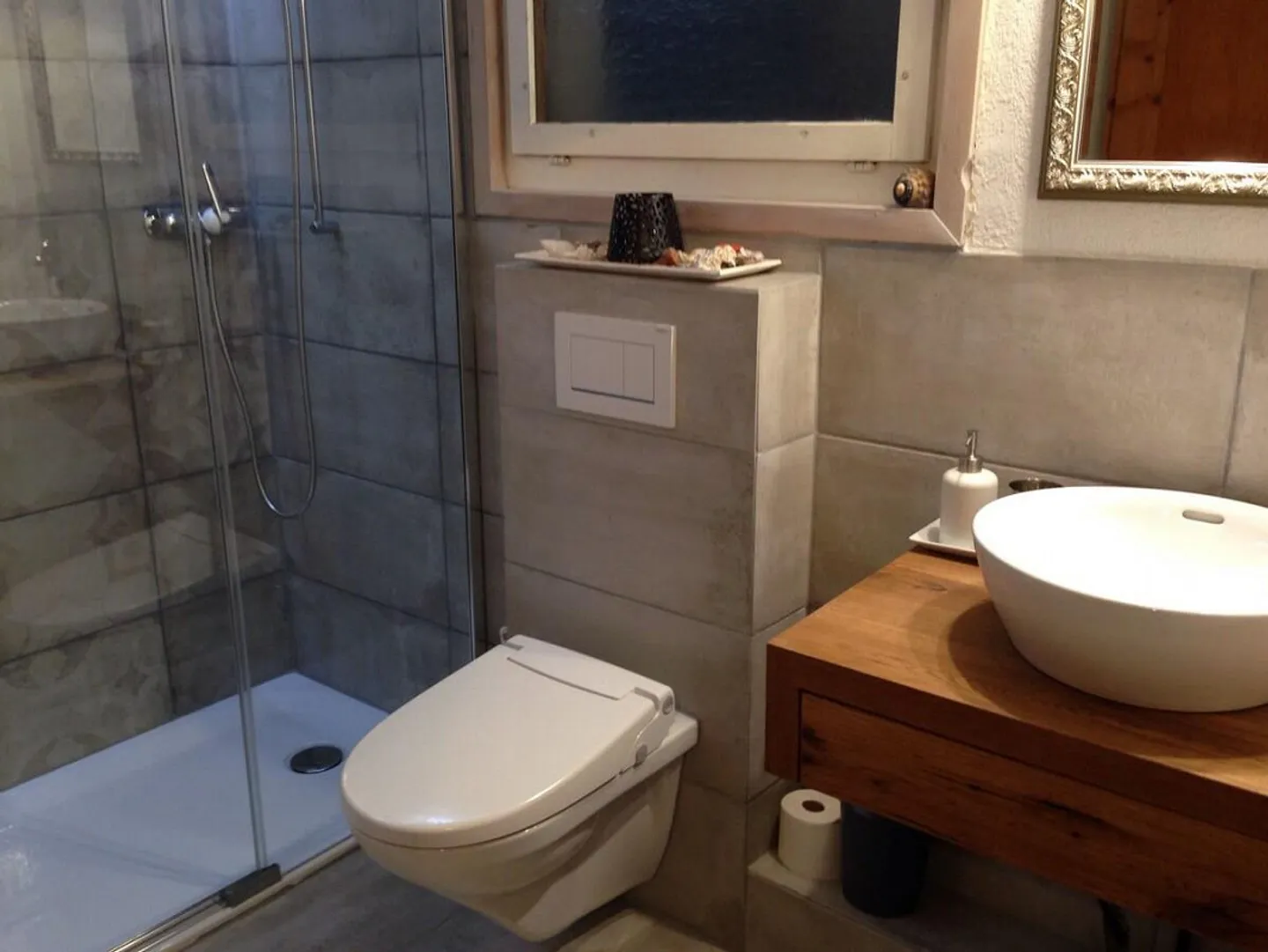 Ferienwohnung oder Wohnung - Foto 2 von 16