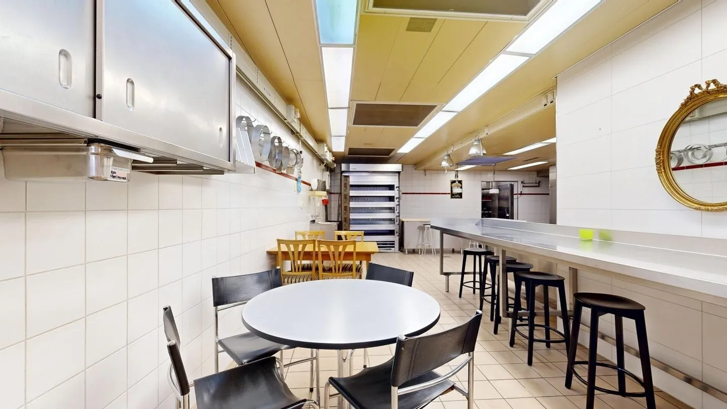 Vielseitige Gewerbeliegenschaft in Burgdorf - Foto 8 von 8