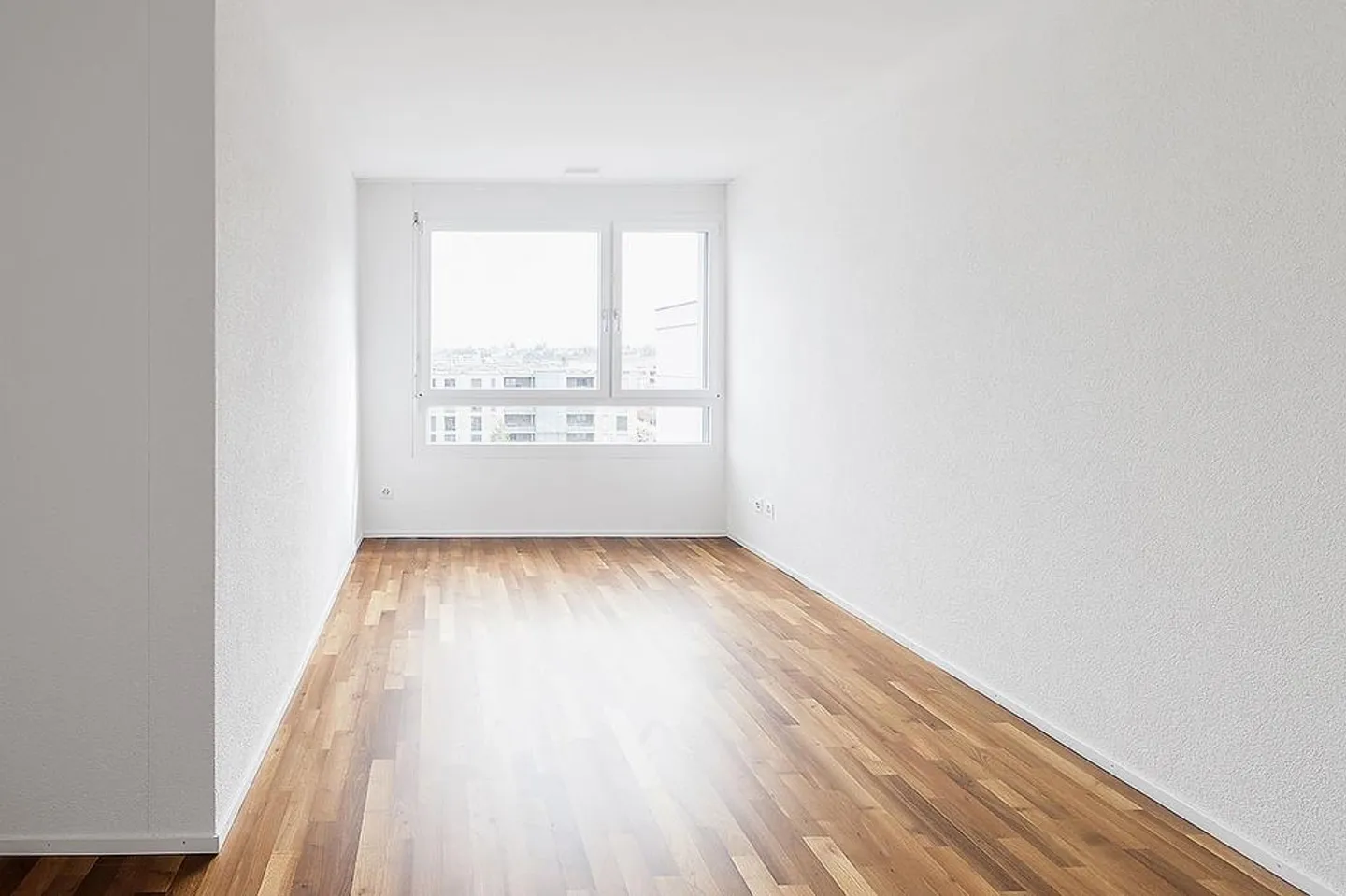 Moderne 4.5 Zimmer-Wohnung mit grosser Loggia - Foto 8 von 9