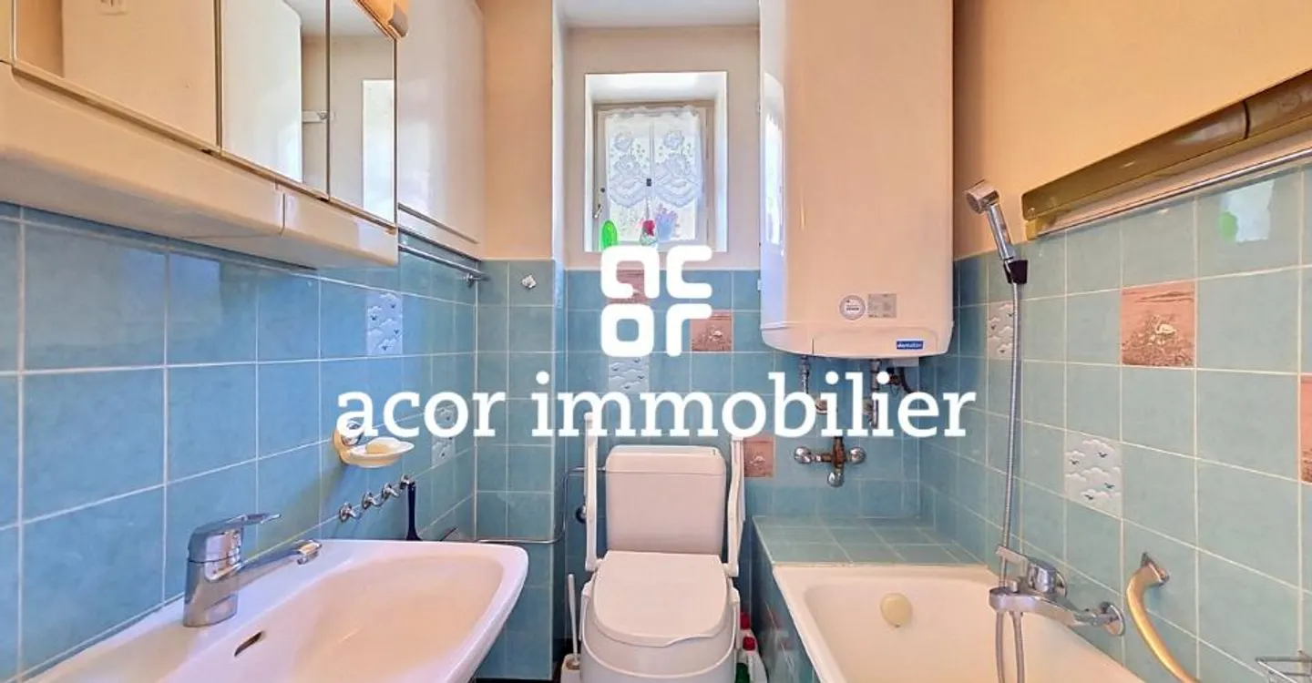 Haus zu renovieren mit großem Potenzial - Foto 7 von 11