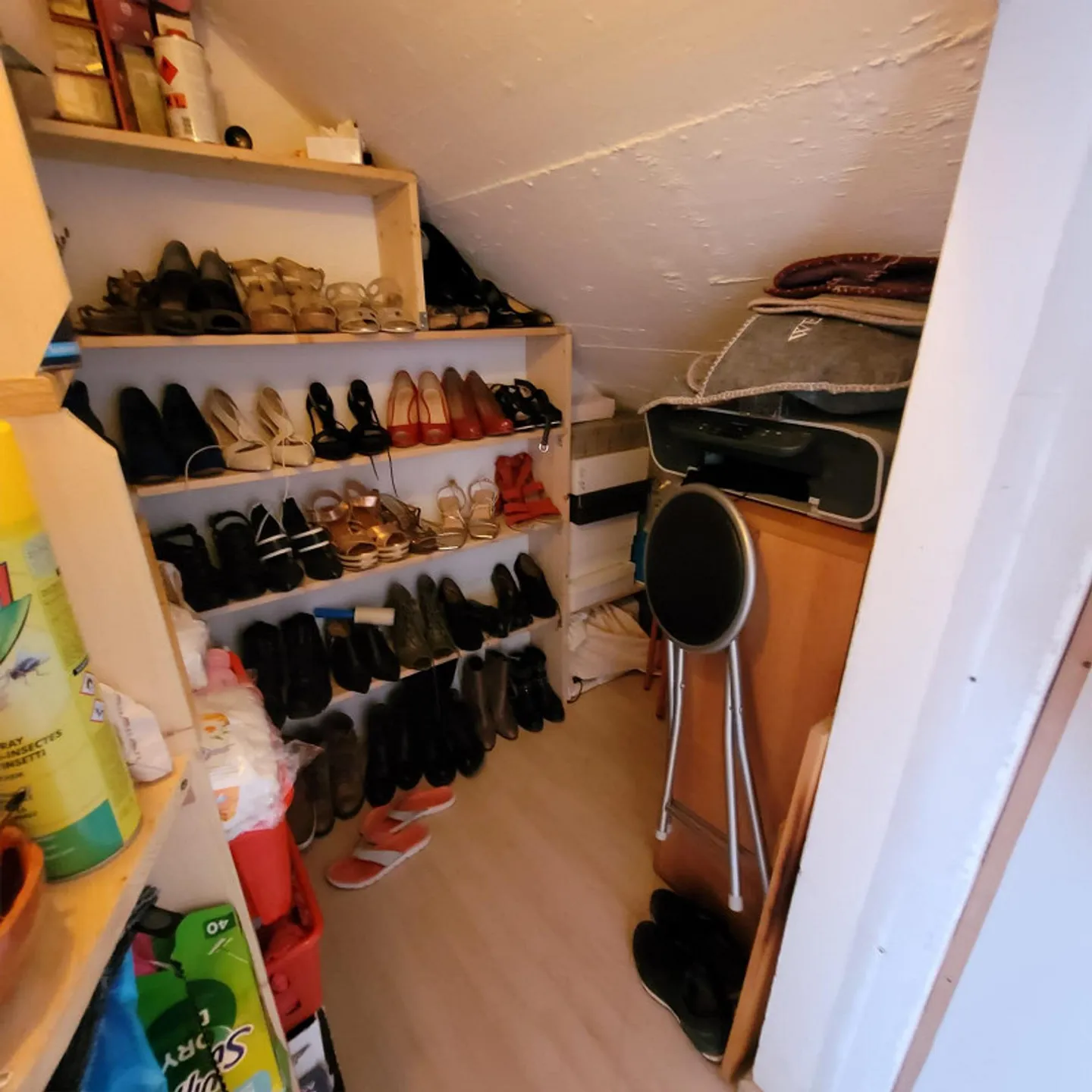 Sunny Living Happiness in Uster – 3.5 Rooms, Balcony & Garage - Photo 10 of 12