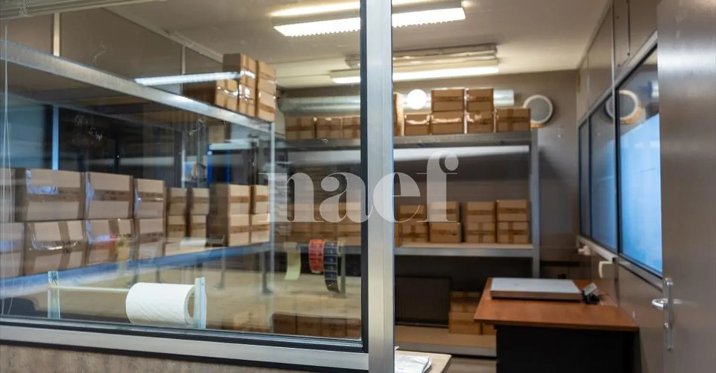 Office space for rent - Photo 5 of 8