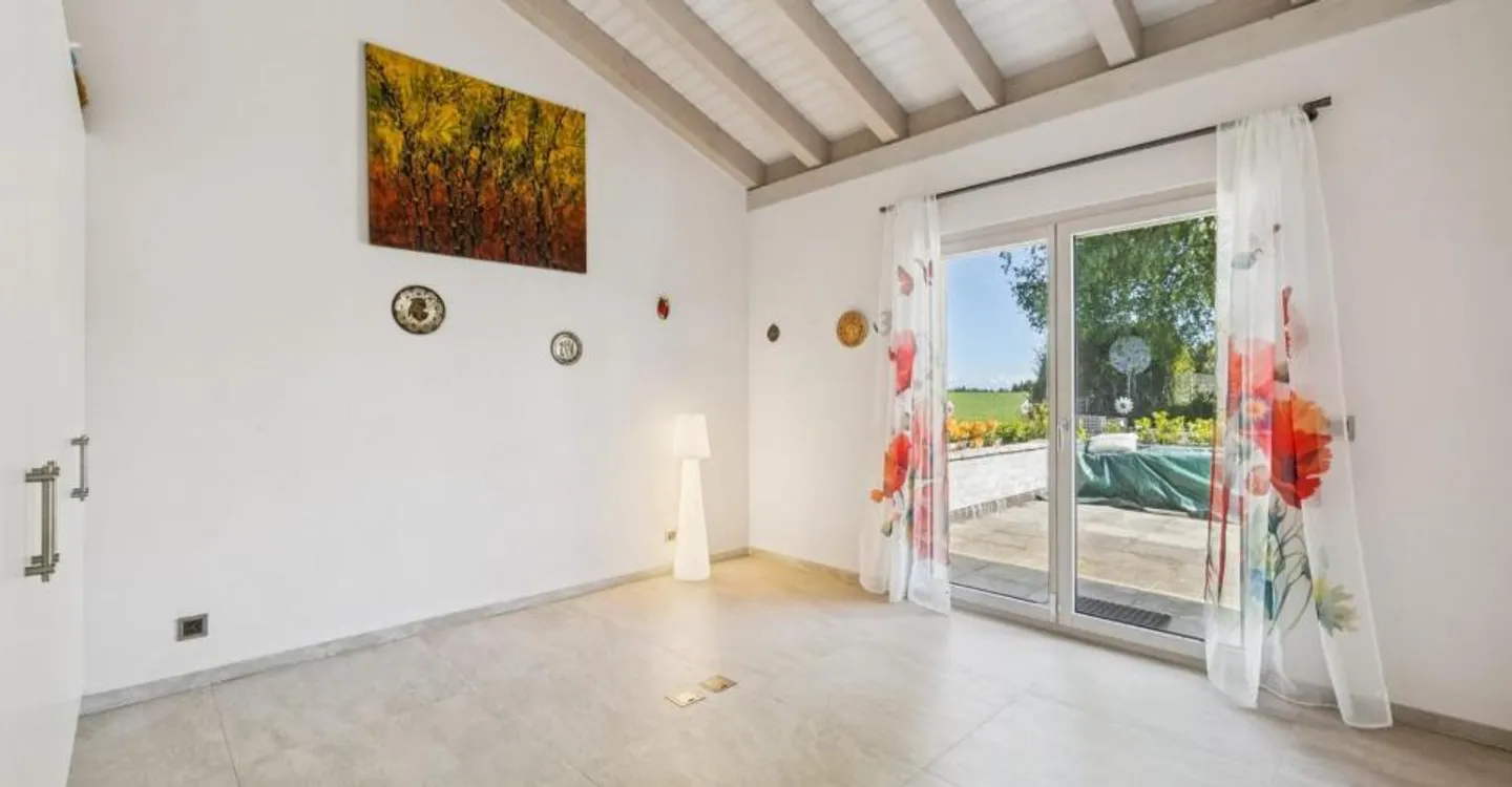 Villa contemporaine avec jardin - Photo 7 sur 9