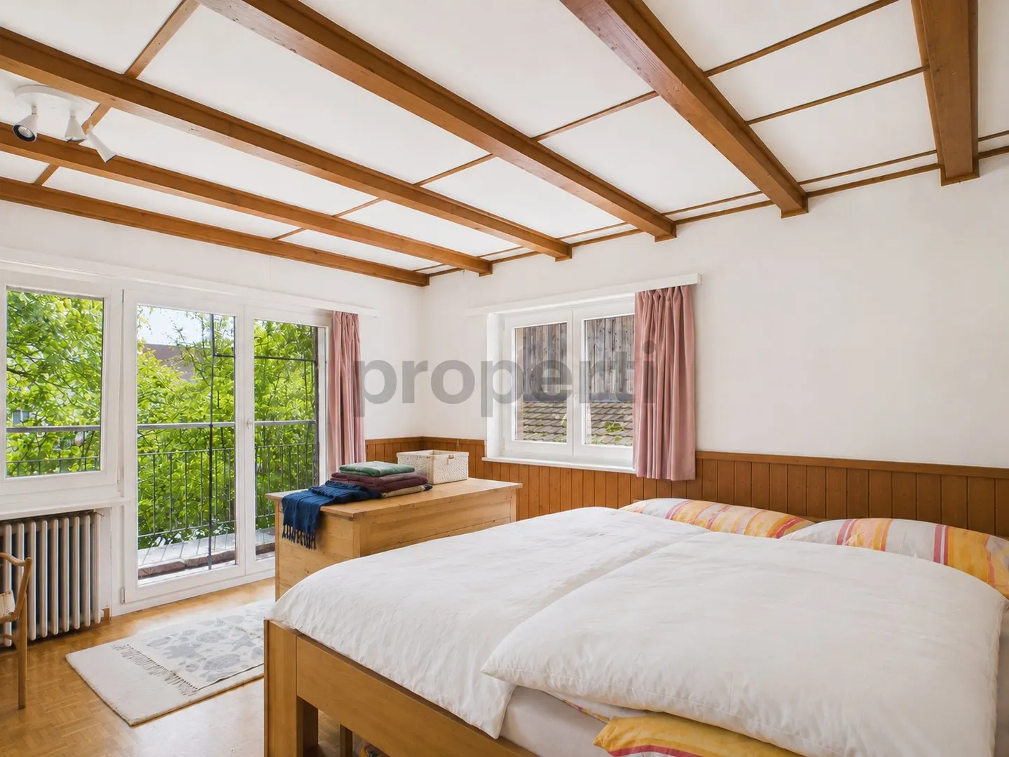 Charming 6.5-Room Apartment - Photo 6 of 13