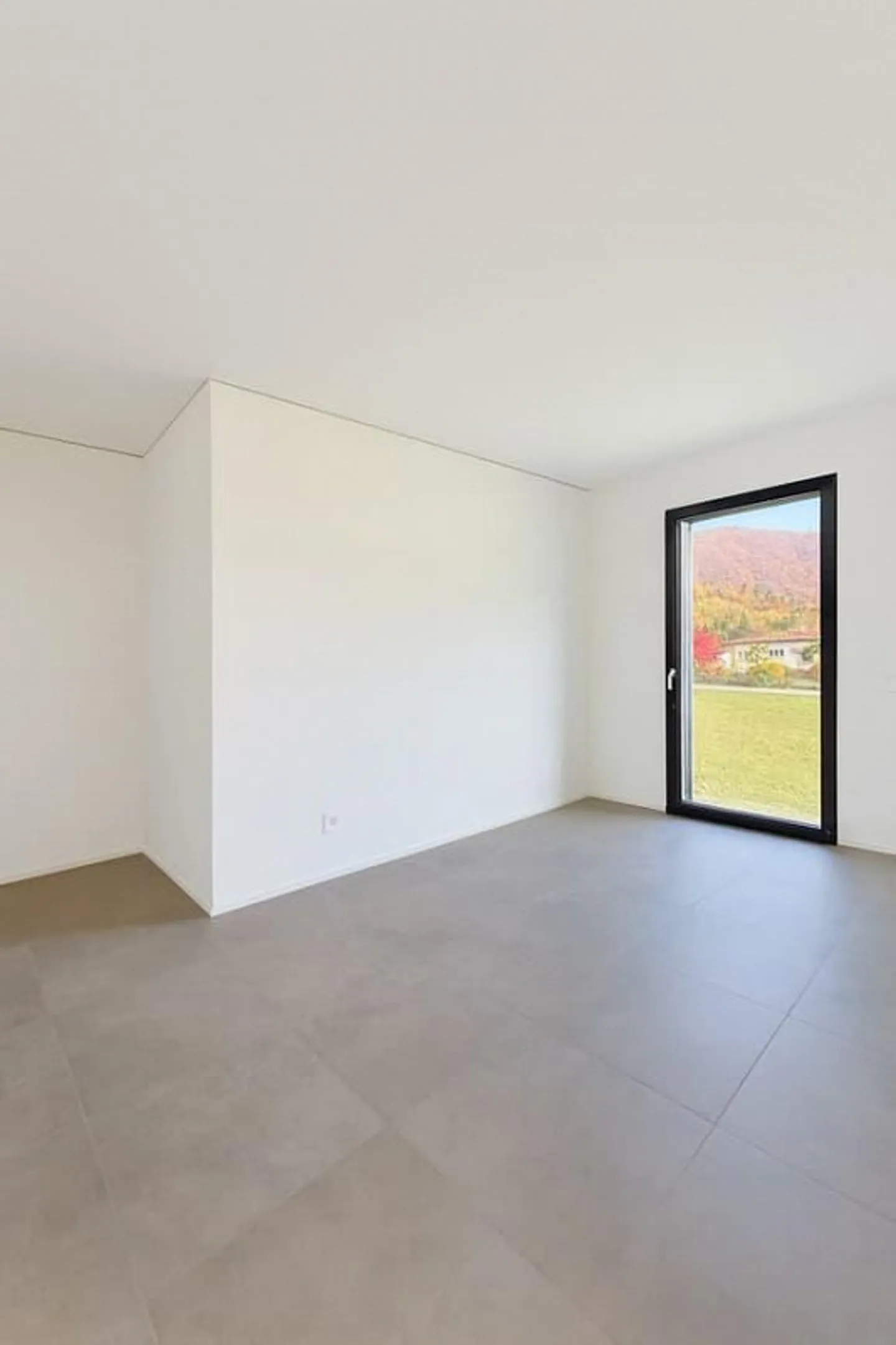 Modern and Bright Monteggio 3.5 loc. - Photo 7 of 10