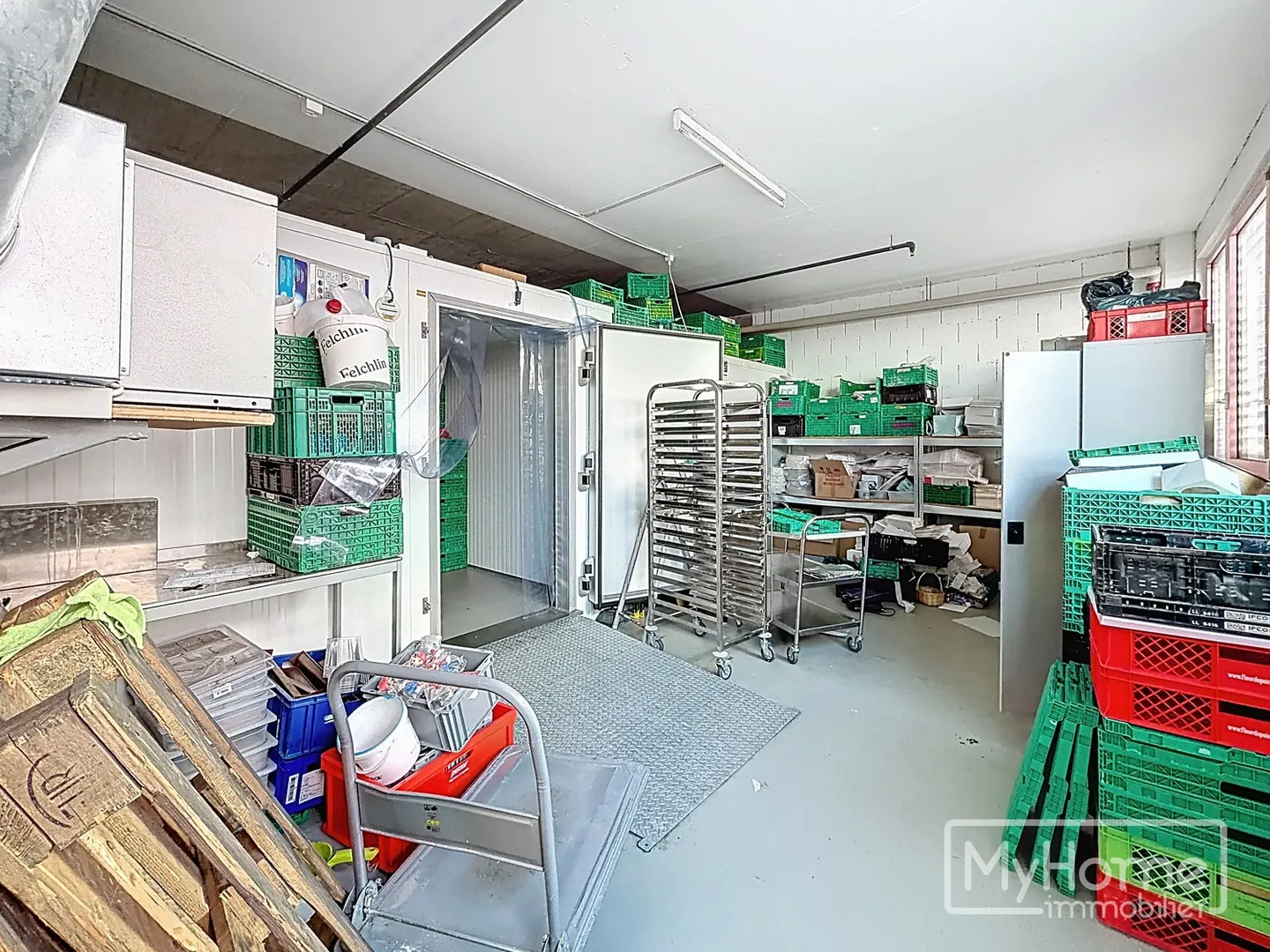 Spazio commerciale di 153m² in affitto a Lonay - Foto 5 di 6