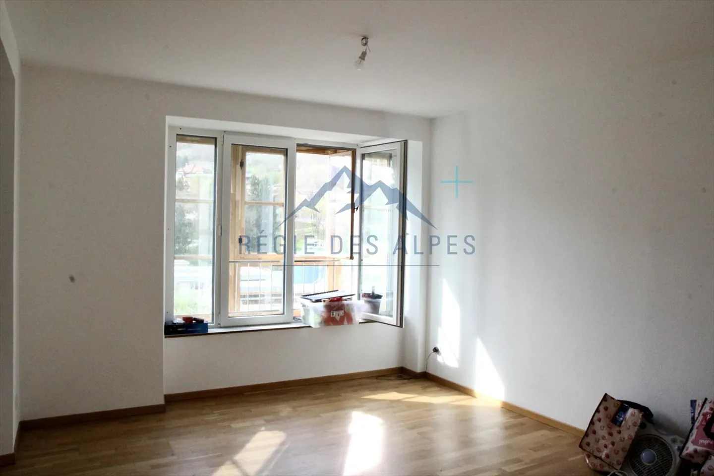 Superbe appartement moderne en attique à Vallorbe ( Lot 11 ) - Photo 4 sur 9