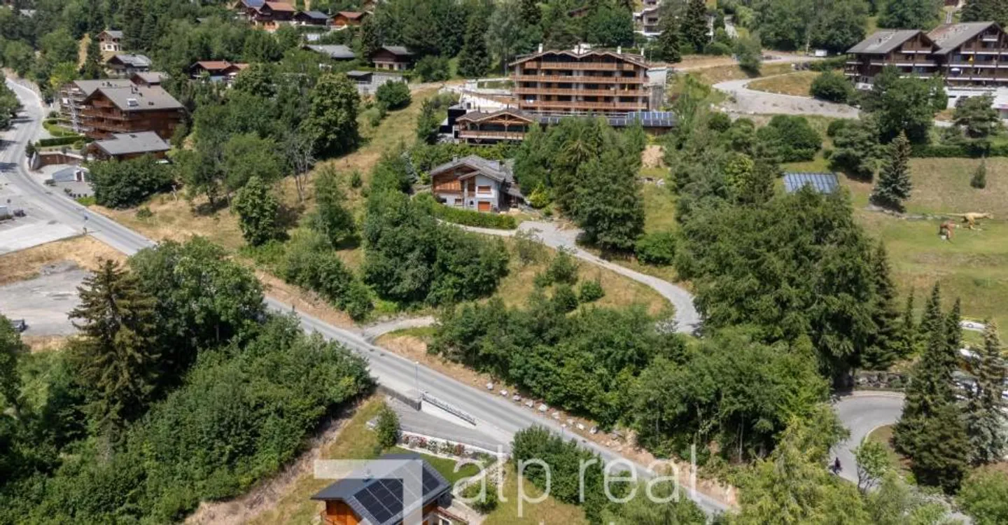 Building lot in Ovronnaz - Photo 1 of 3