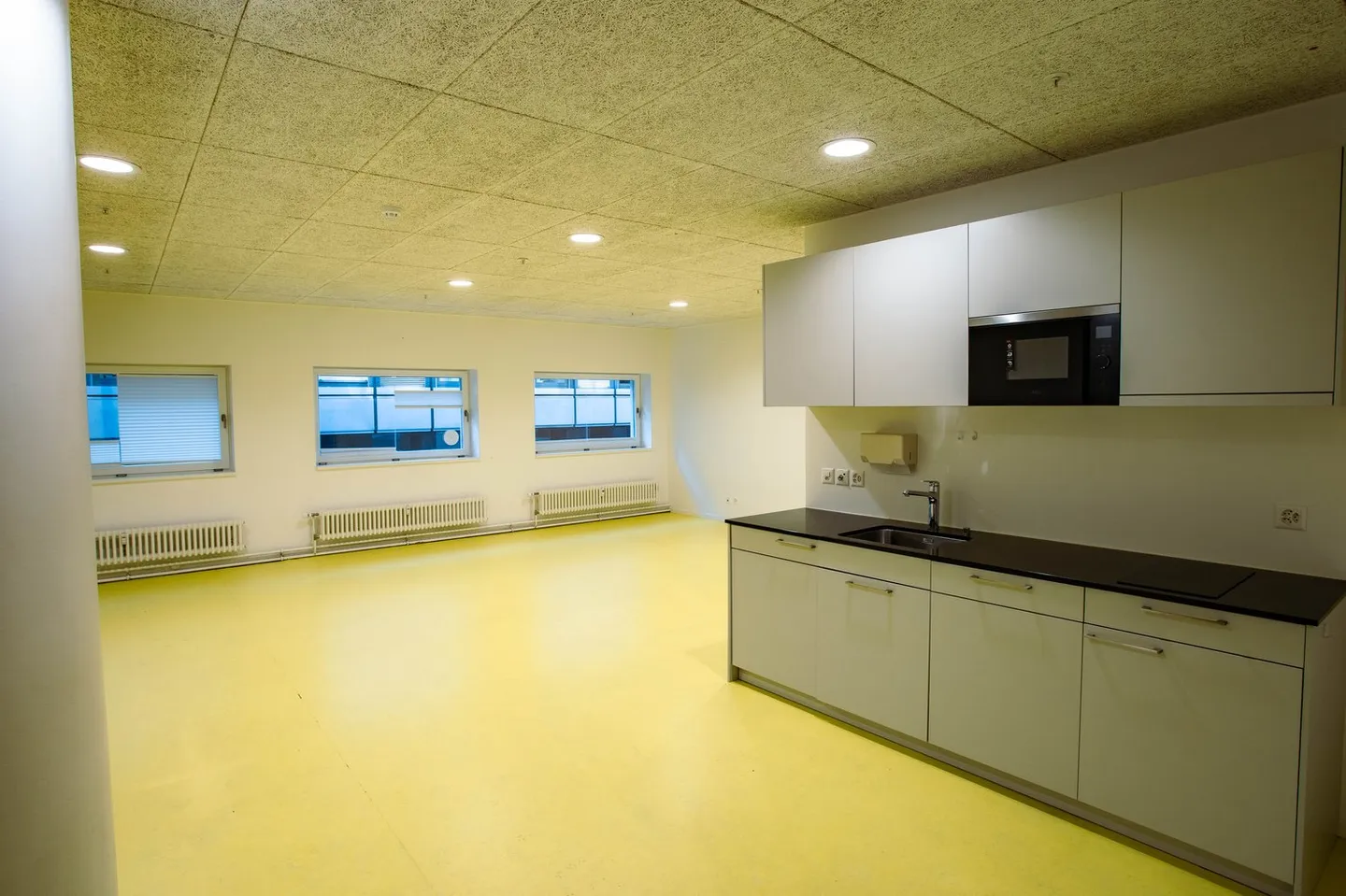 Modern commercial space in central Basel location - Photo 4 of 5