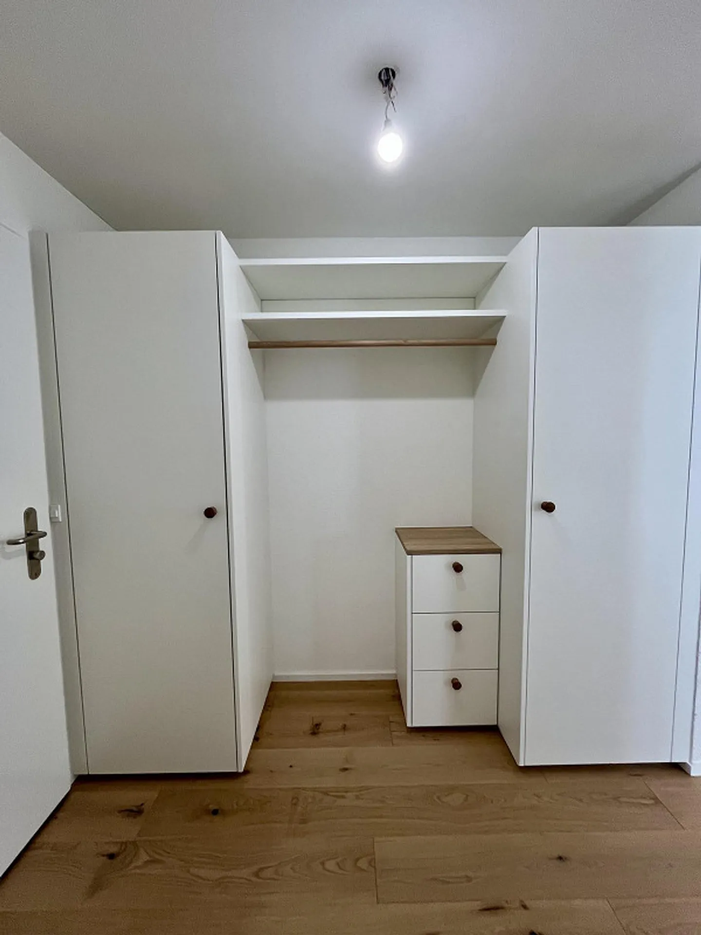 First occupancy after complete renovation - 109 m2 with balcony and lift - Photo 5 of 31