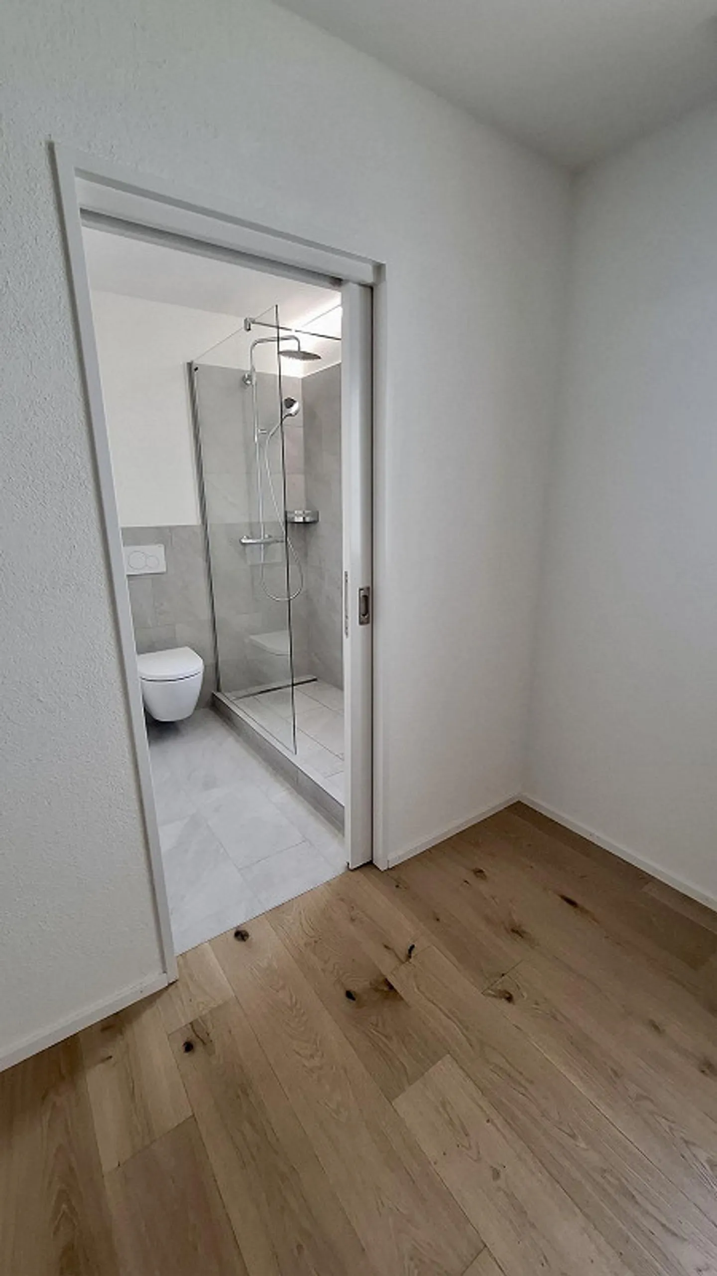 First occupancy after complete renovation - 109 m2 with balcony and lift - Photo 16 of 31