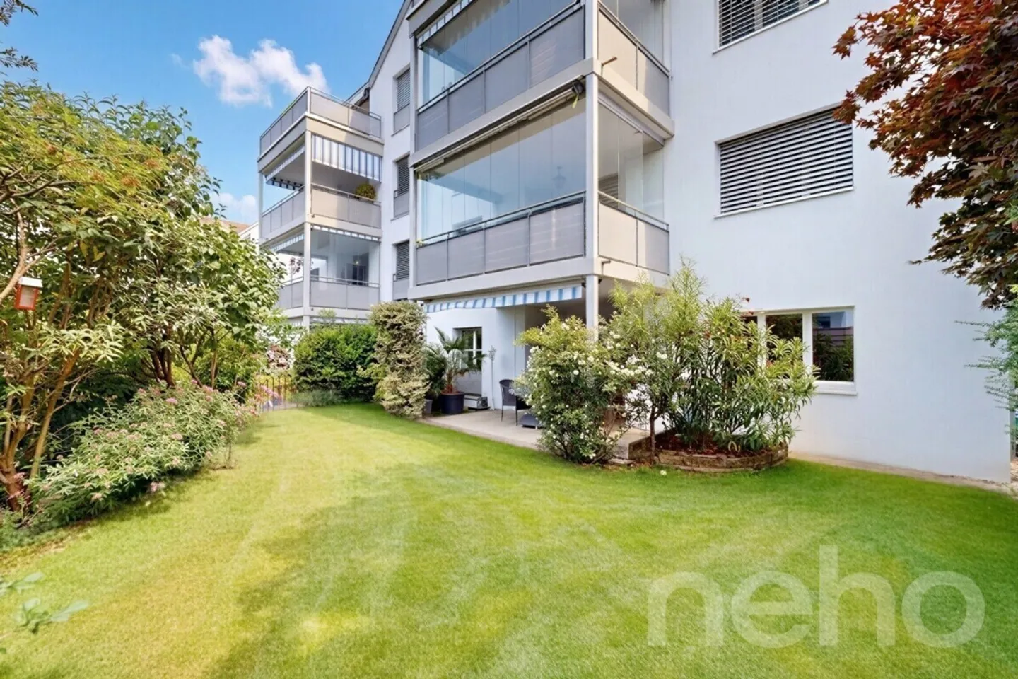 Vivere in un paradiso giardino? 4,5 camere in una posizione attraente - Foto 10 di 12