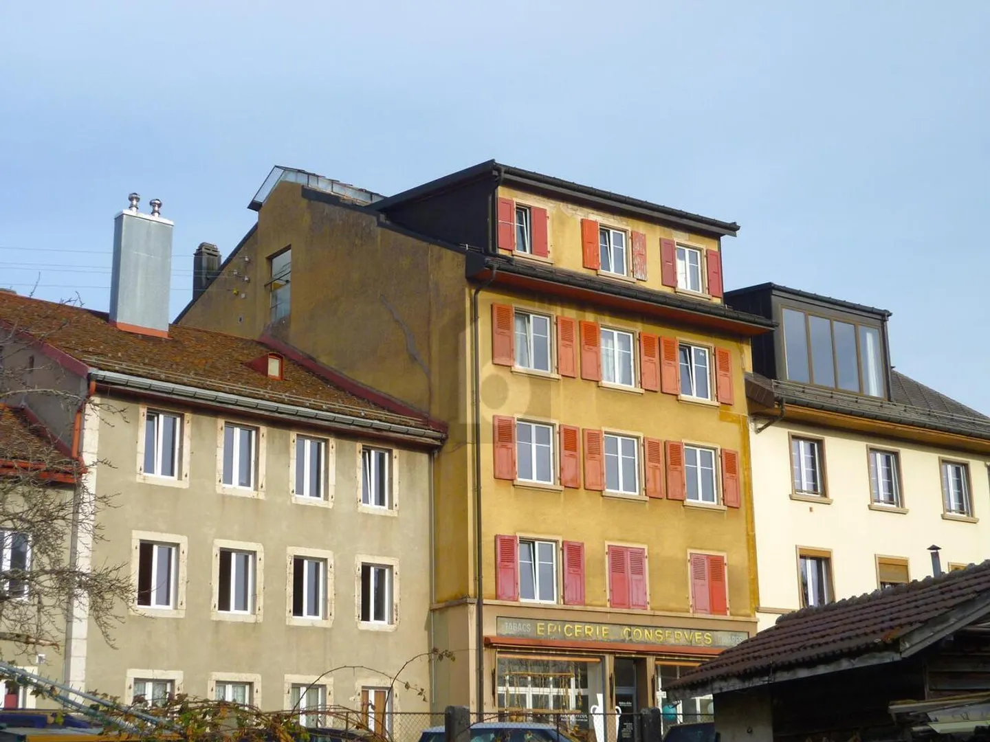 SPACIEUX POUR INVESTISSEUR (RENDEMENT 4.52% NET) - Photo 1 sur 6