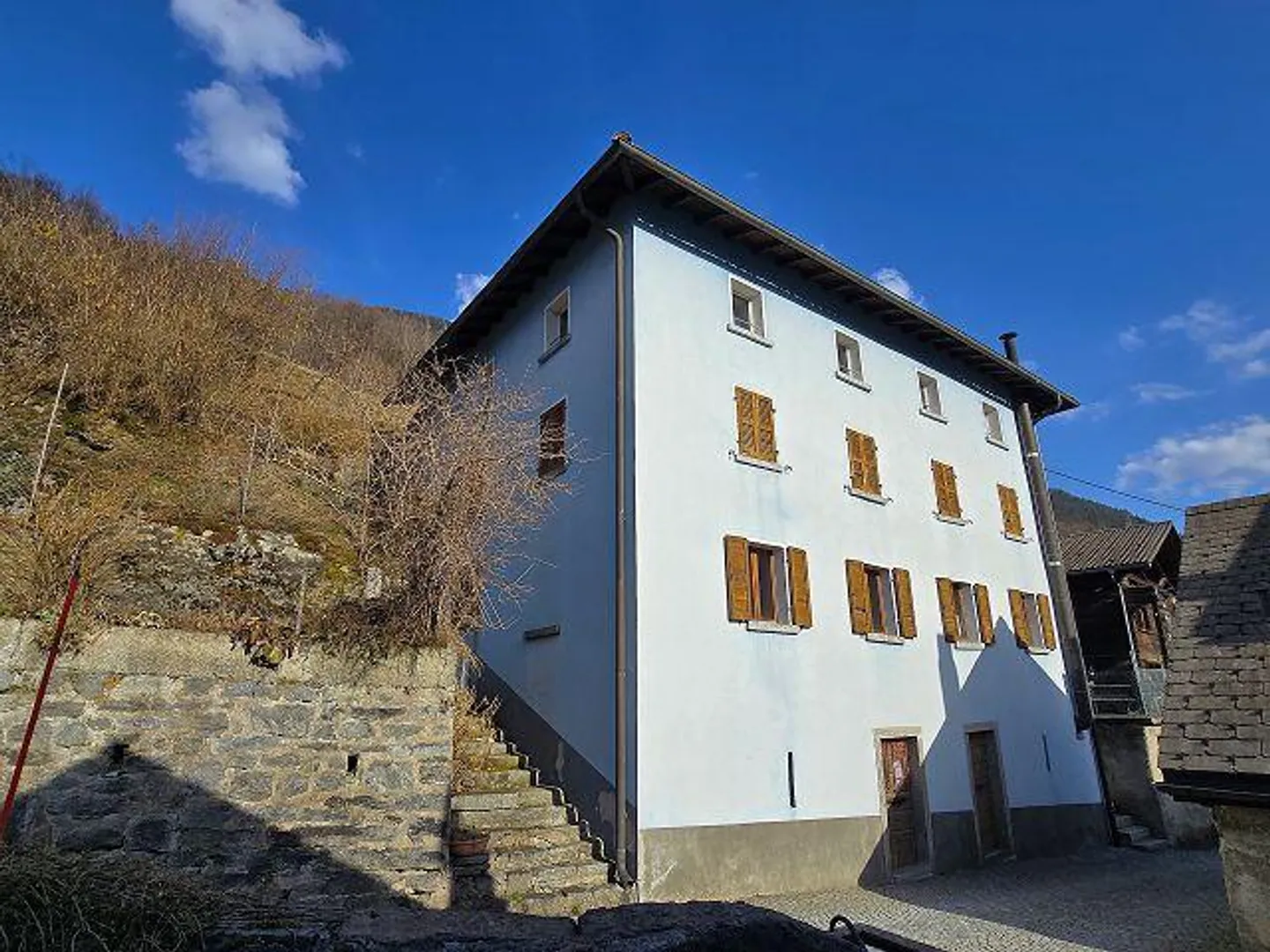 Appartamento 4 loc.terrazza orto, molto soleggiata e tranquilla, con bella vista - Foto 1 di 37