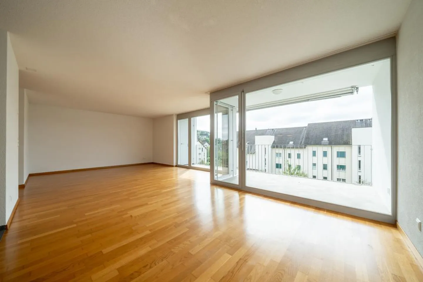 eine gemütliche 3.5 Zimmer im 2. OG - Ihr neues Zuhause in Küttigen - Foto 3 von 10