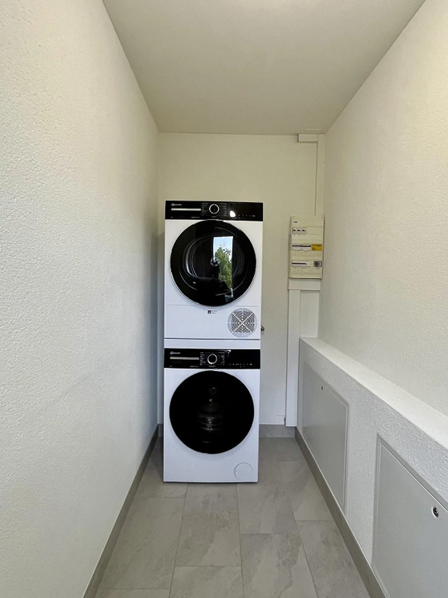 First occupancy after complete renovation - 109 m2 with balcony and lift - Photo 24 of 31