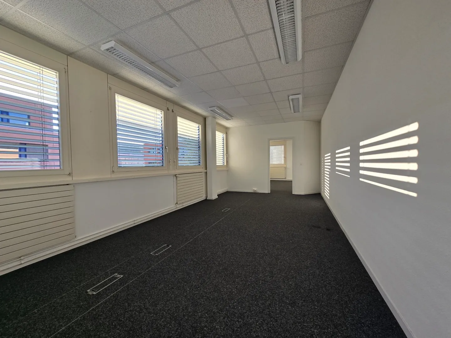 Espace Bureau Moderne - Photo 1 sur 11