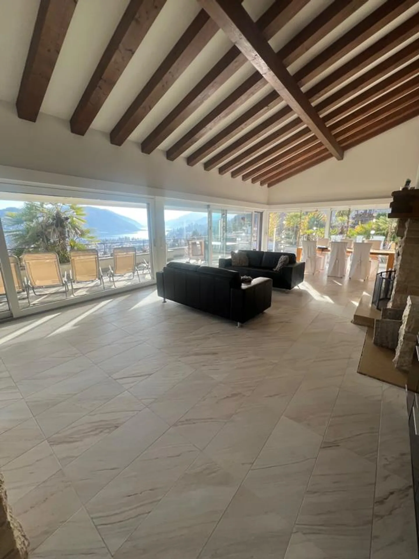 Villa con vista lago ad Agno - Foto 6 di 10
