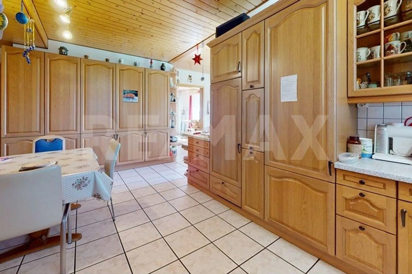 Casa indipendente con due unità abitative - Foto 4 di 13