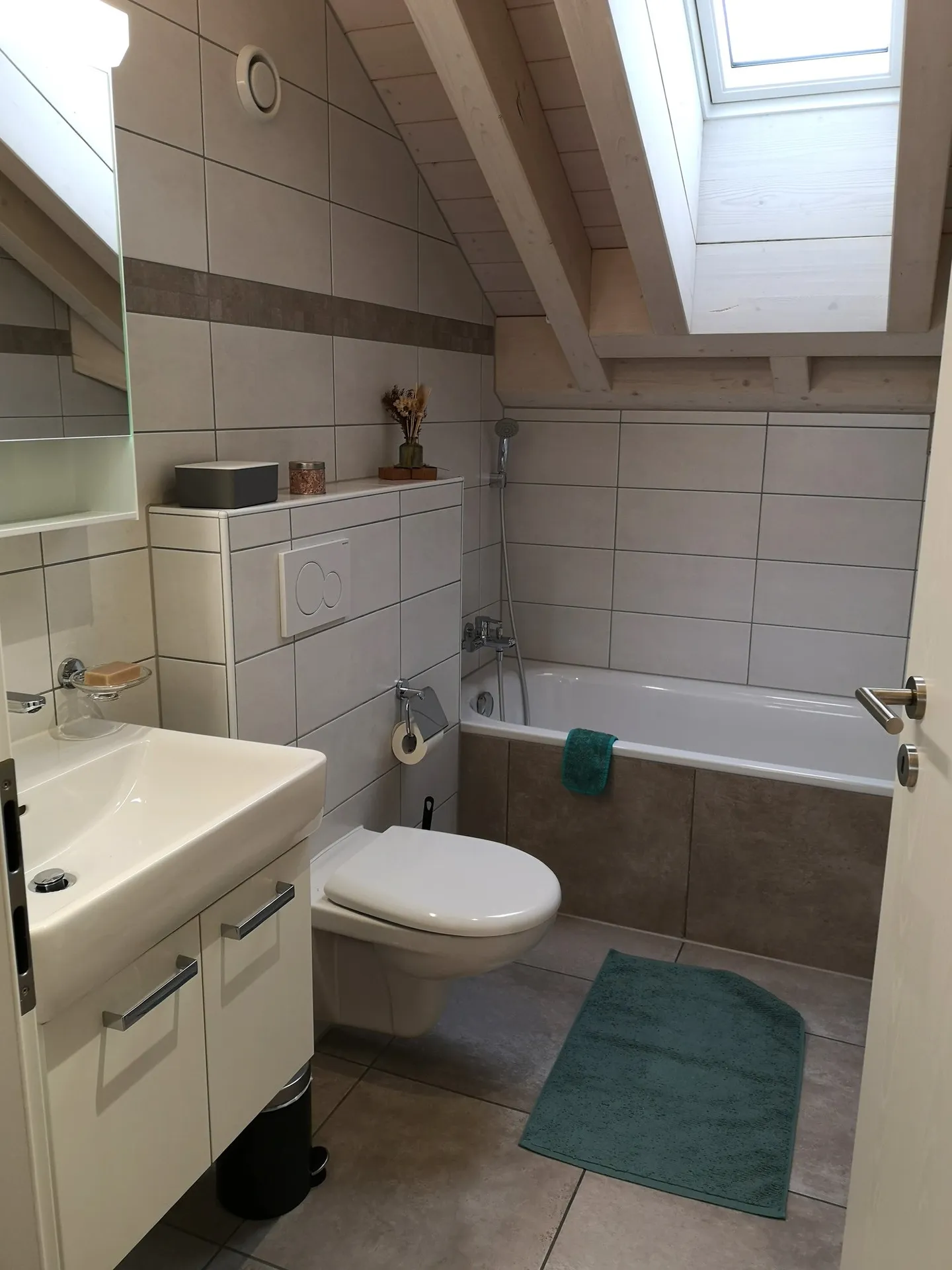 Magnificent 4.5-room apartment in Les Bois, including two parking spaces in the underground garage - Photo 17 of 22