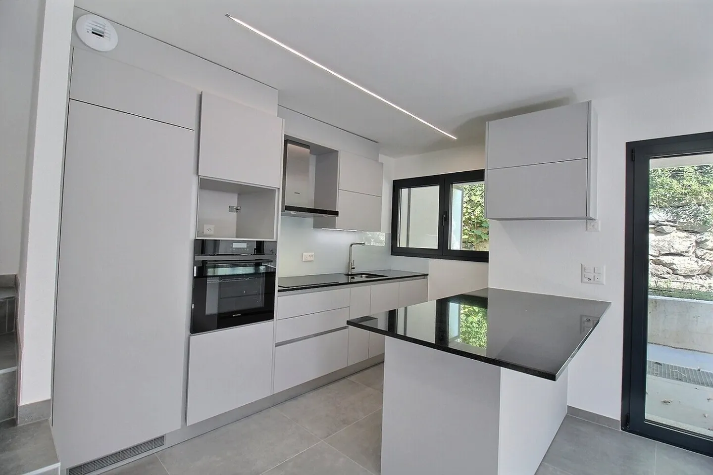 6004M.Grimisuat.Maison jumelée moderne et quasi neuve - Photo 3 sur 11