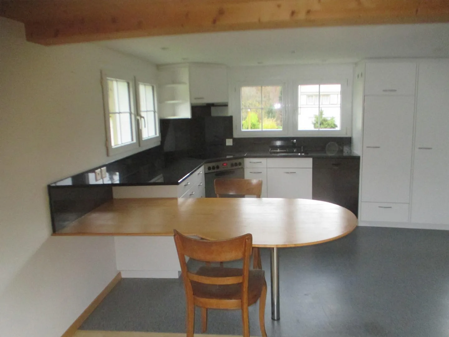 Cozy Single-Family Home - Photo 3 of 8