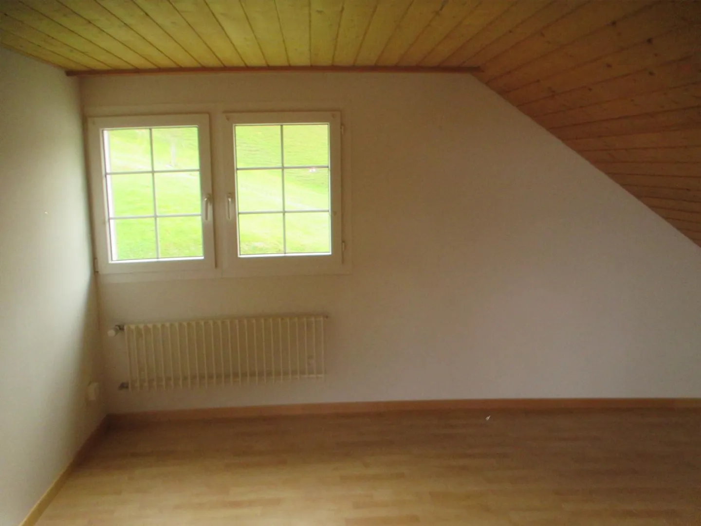 Cozy Single-Family Home - Photo 6 of 8