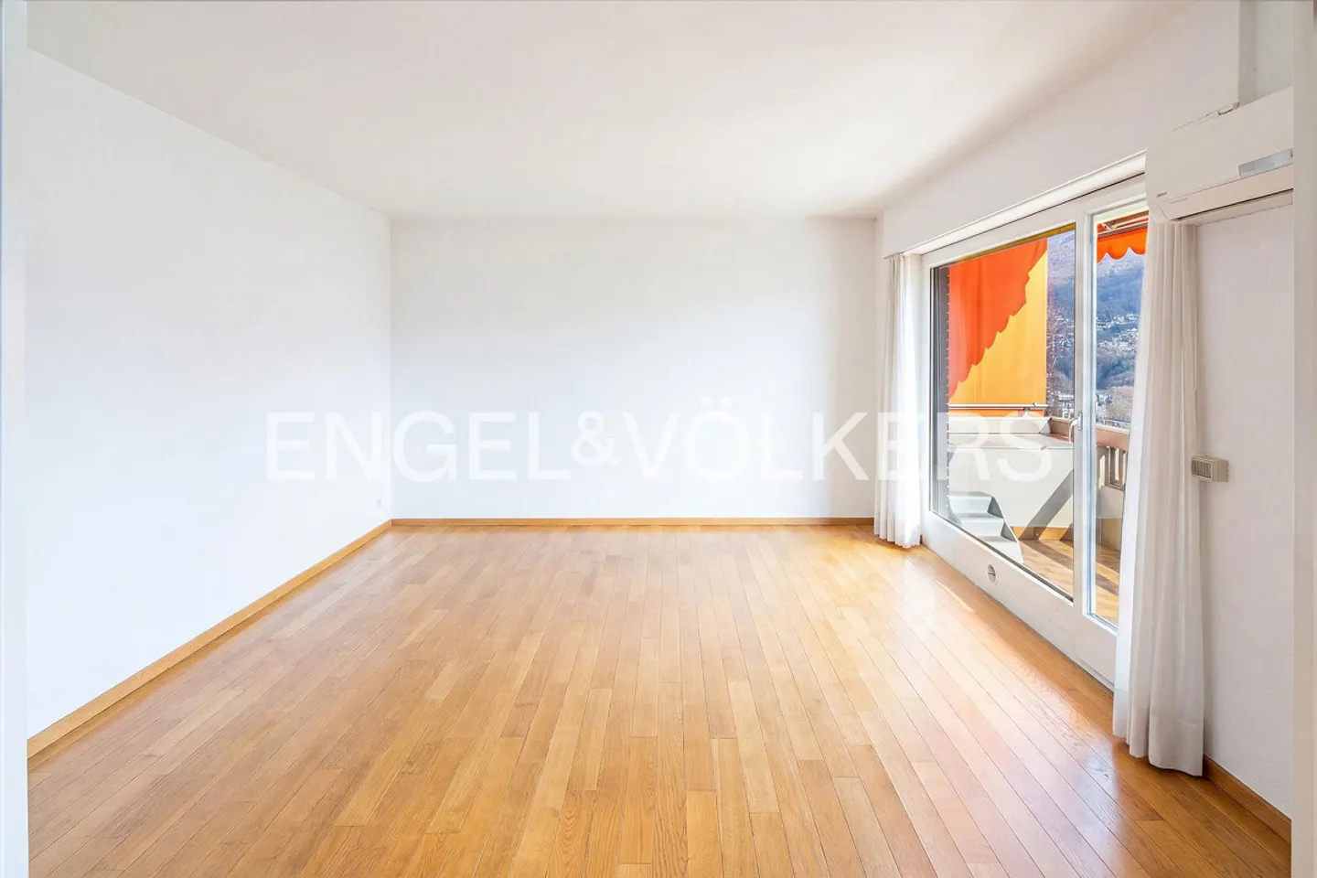Charmante Wohnung mit Seeblick - Foto 4 von 12