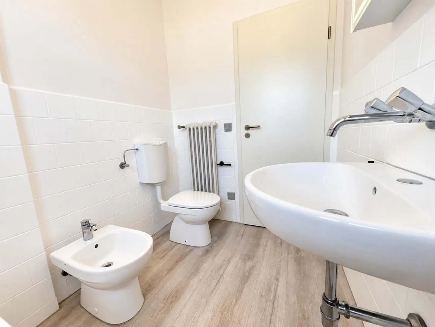 Renovated 3.5-room apartment in Chiasso - Photo 6 of 8