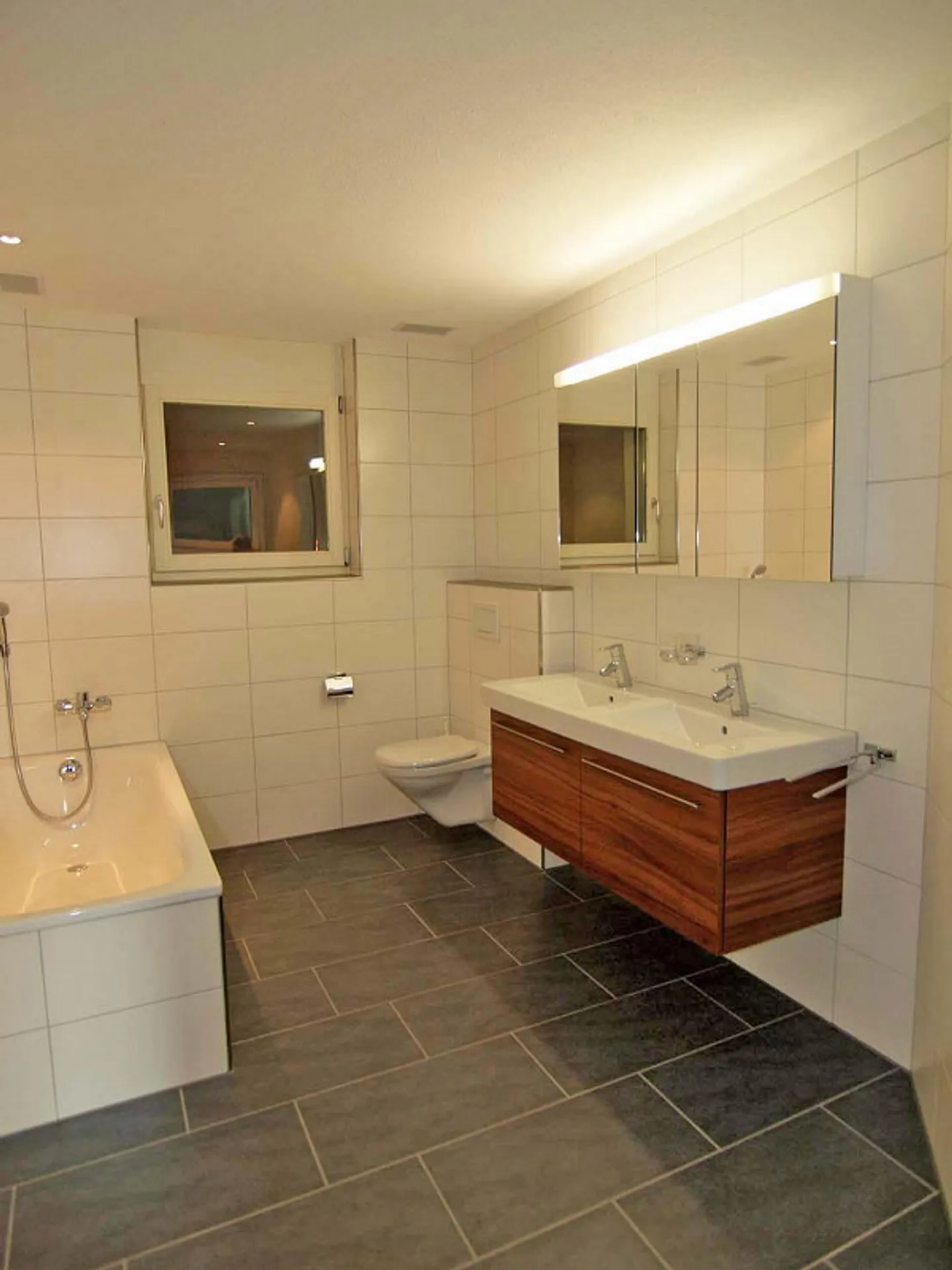 Appartamento giardino 4.5 stanze - centrale e tranquillo - Foto 7 di 13