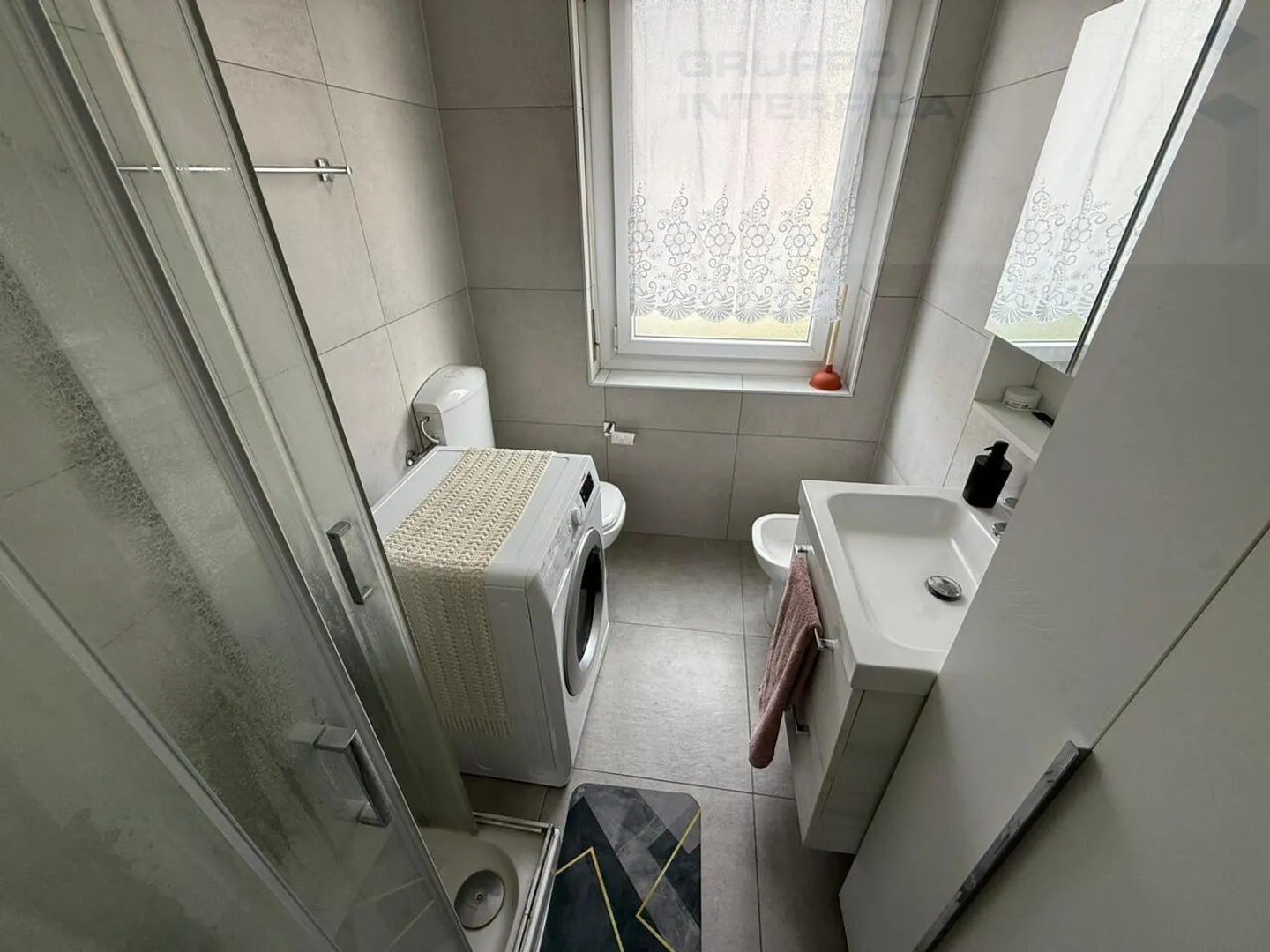 SPACIEUX 3.5 PIÈCES AVEC BALCON ET PLACE DE PARKING - Photo 8 sur 8