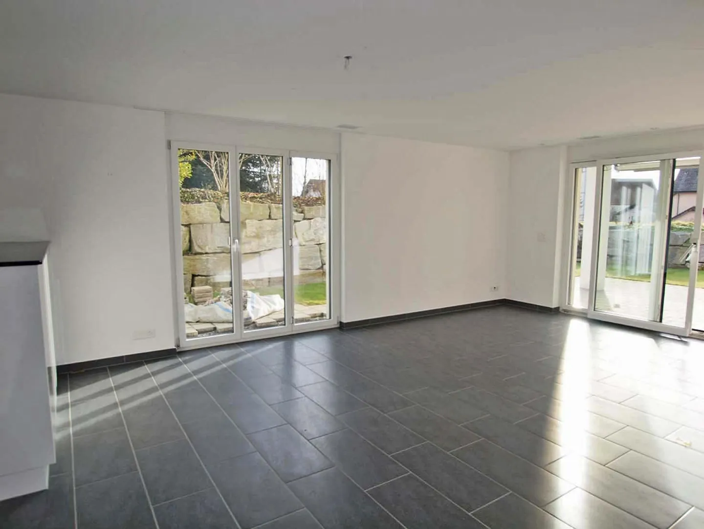 Appartamento giardino 4.5 stanze - centrale e tranquillo - Foto 4 di 13