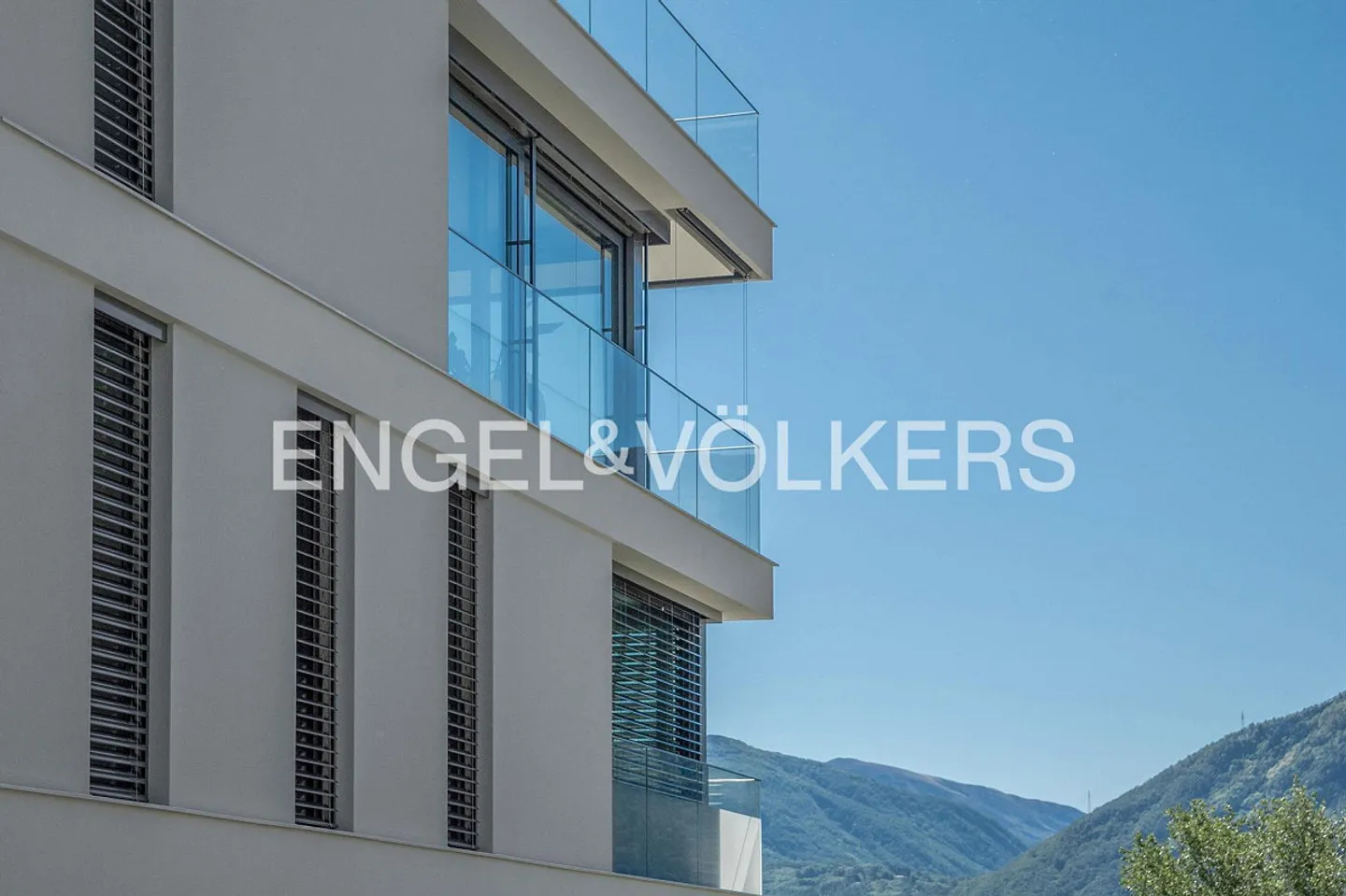 Elegance - Wellness - Lake View (68) - Photo 14 of 15