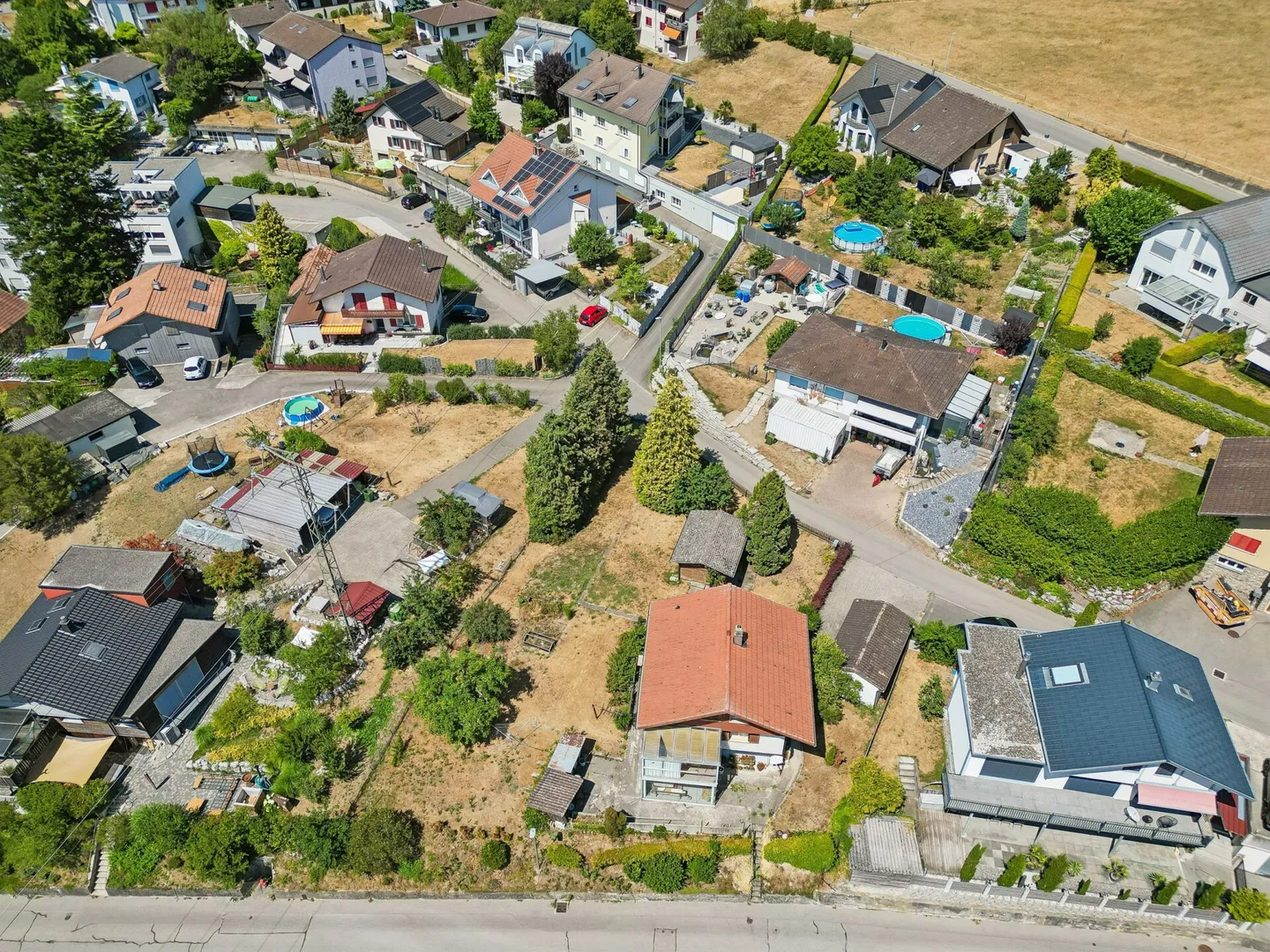 Terrain à bâtir avec un excellent potentiel de développement - Photo 8 sur 9