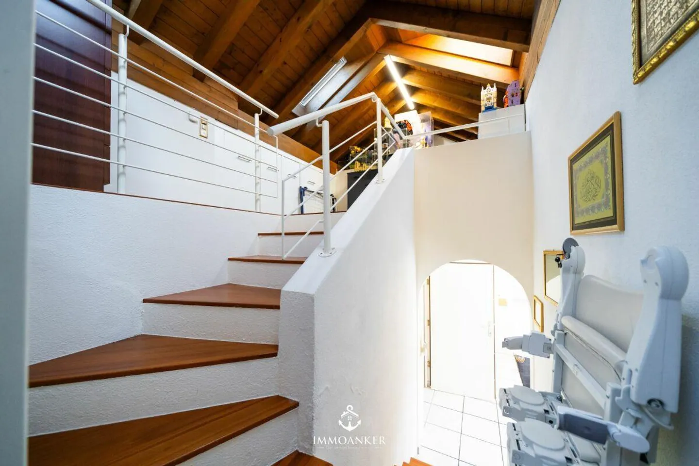 Exclusive 6.5-room penthouse apartment with lift directly into the apartment - Seepark Altendorf - Photo 8 of 13