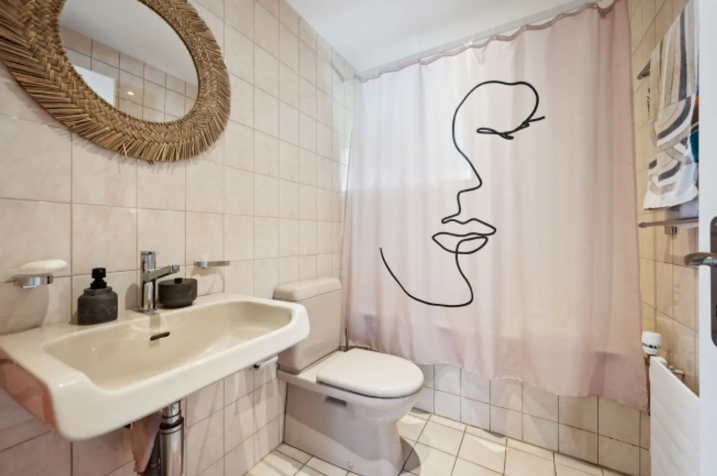 Exklusives Wohnen mit Panorama: Modernes 6.5-Zimmer-Einfamilienhaus - Foto 12 von 13