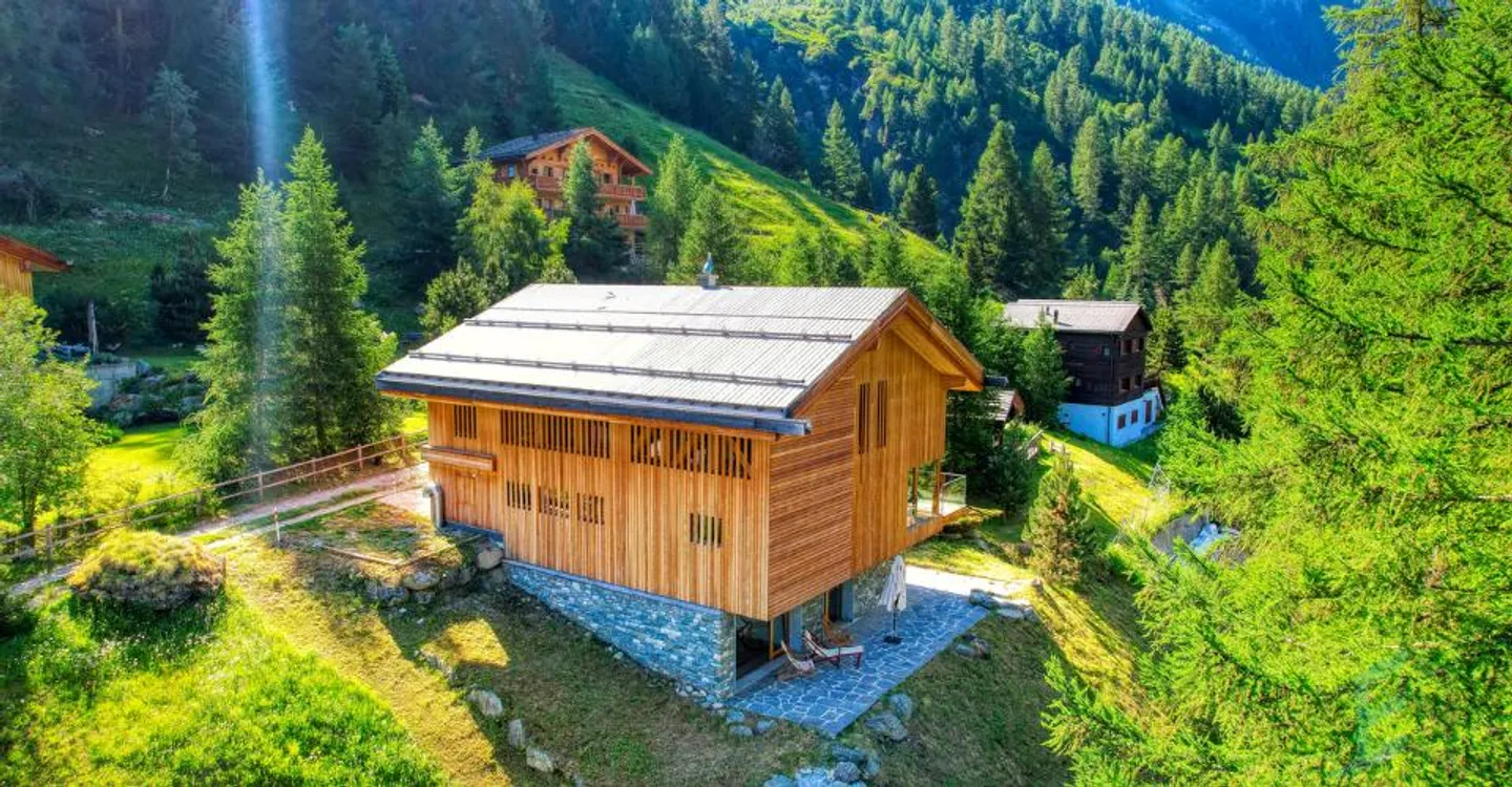 Chalet Luxueux avec Vue Panoramique - Photo 1 sur 13